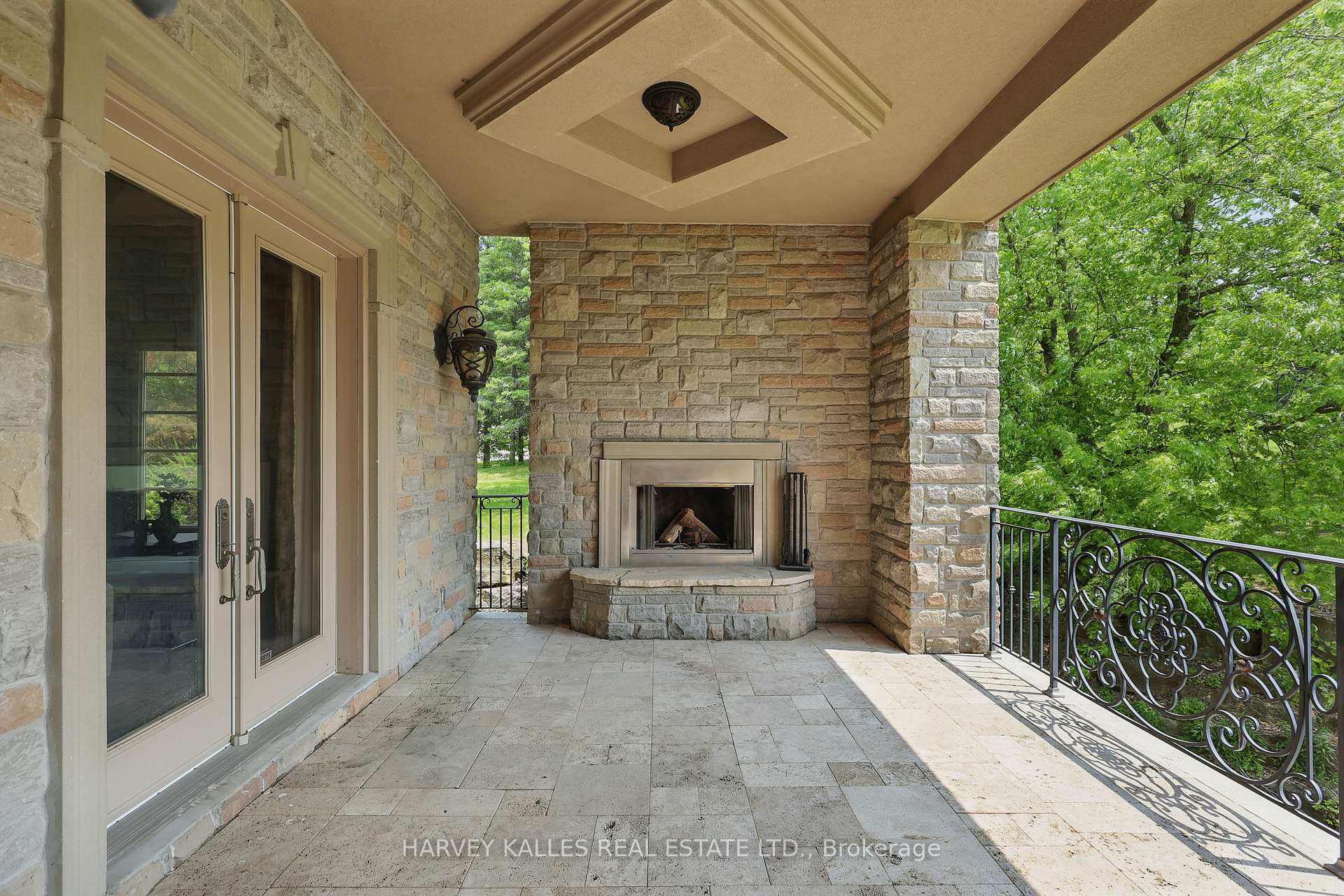 Photo 19 of 443 Dearbourne Avenue, King, King City — HOMEH