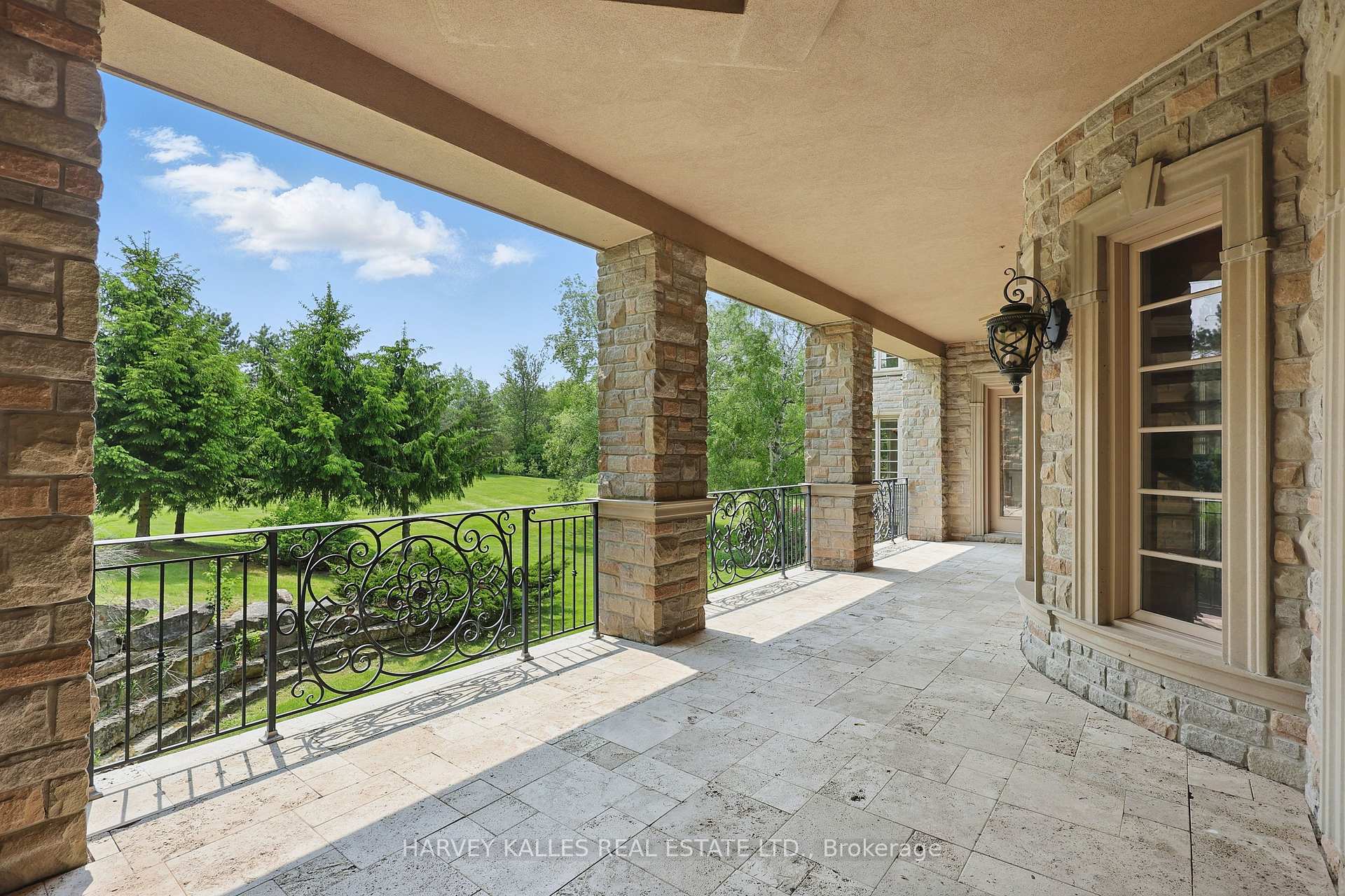 Photo 20 of 443 Dearbourne Avenue, King, King City — HOMEH