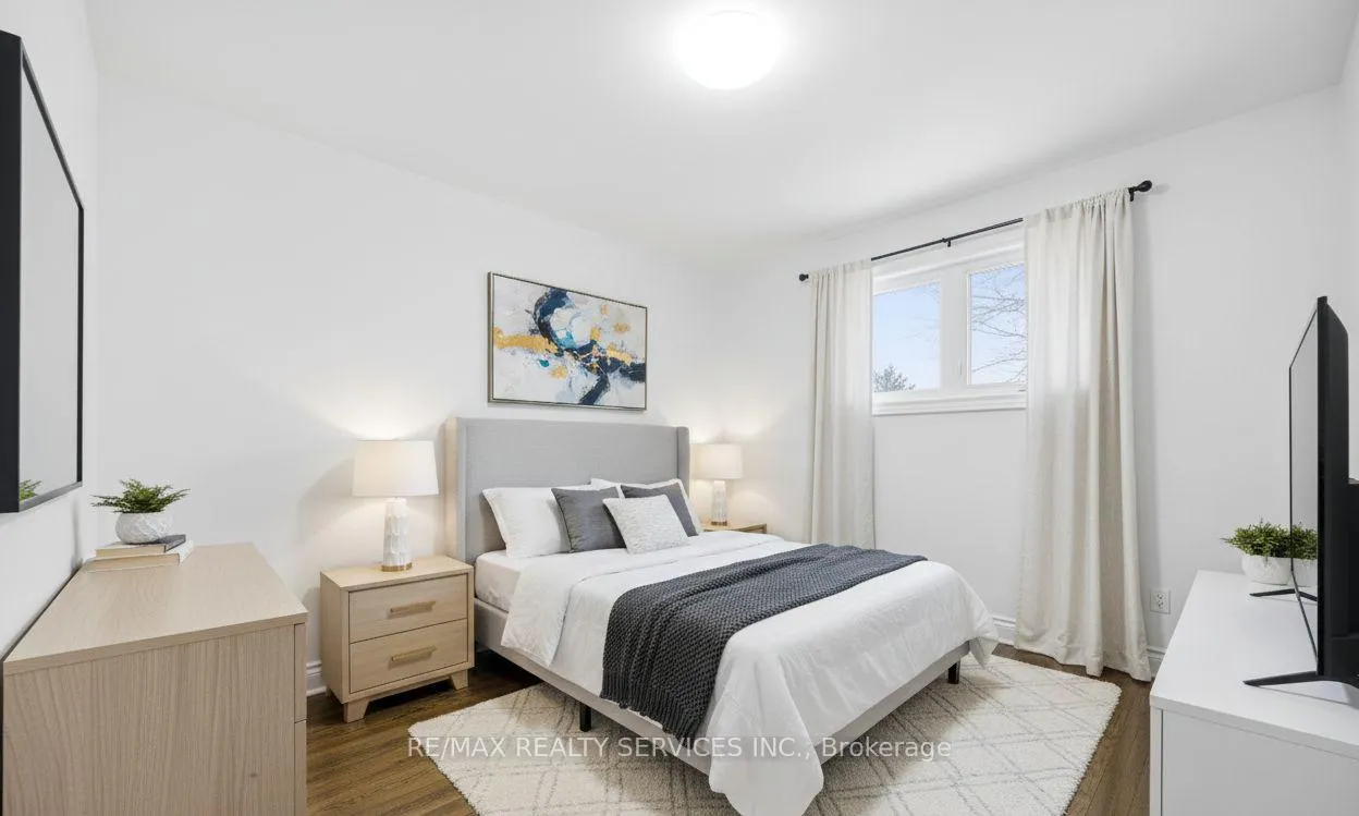 Photo 20 of 21 Radwinter Drive, Etobicoke, Thistletown-Beaumonde Heights — HOMEH