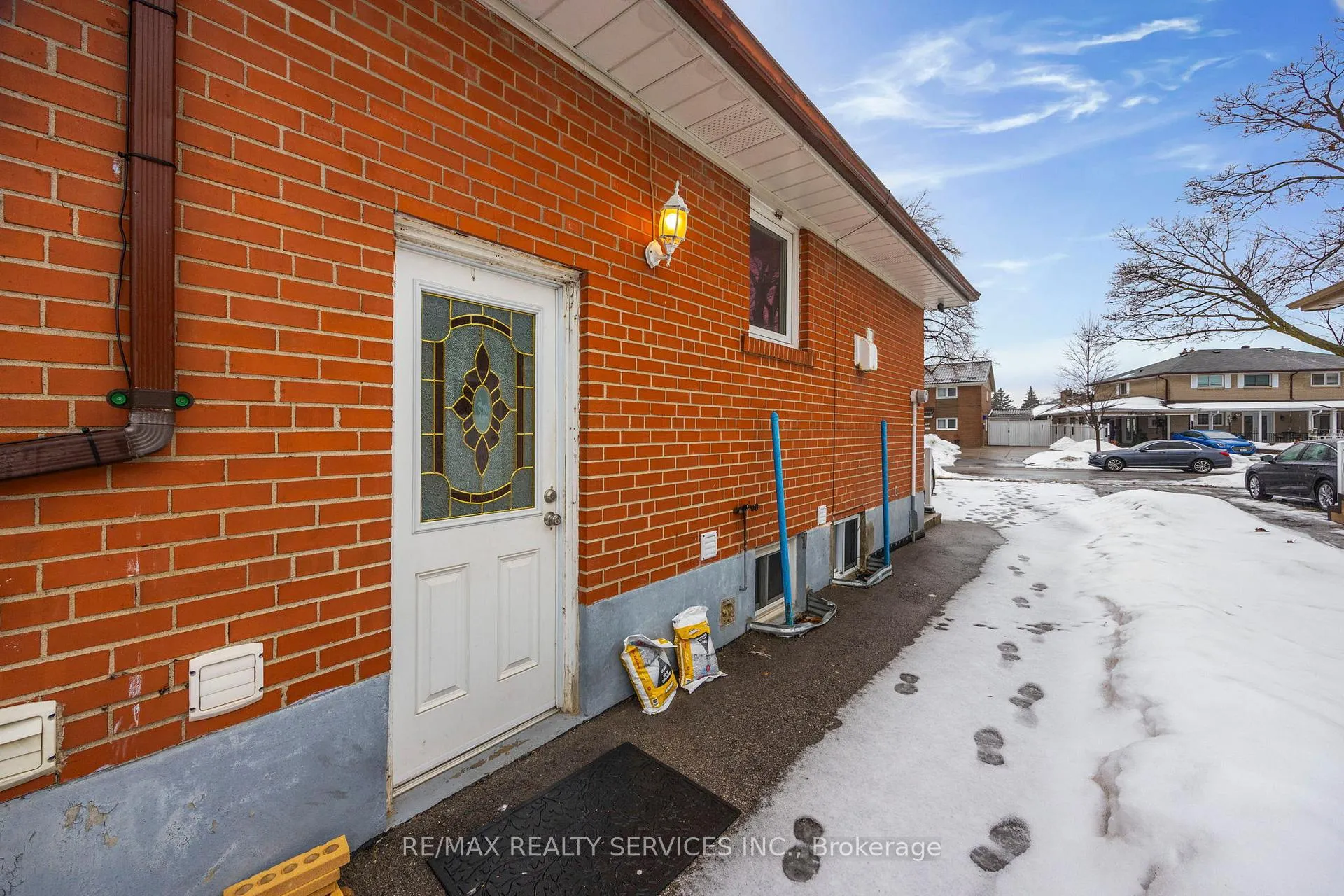 Photo 21 of 21 Radwinter Drive, Etobicoke, Thistletown-Beaumonde Heights — HOMEH