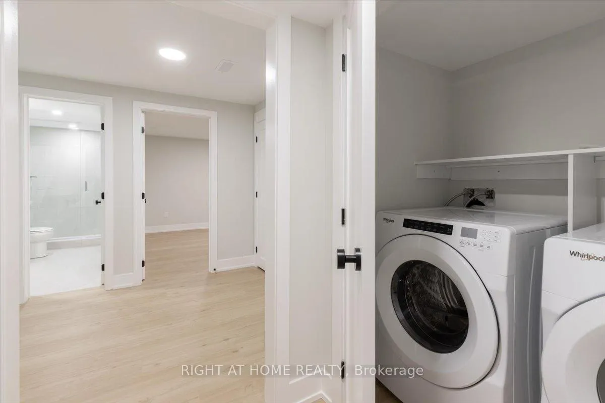 Photo 5 of Unit Lower, 42 Armour Street, Vaughan, Maple — HOMEH