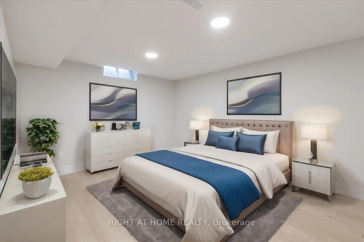 Photo 10 of Unit Lower, 42 Armour Street, Vaughan, Maple — HOMEH