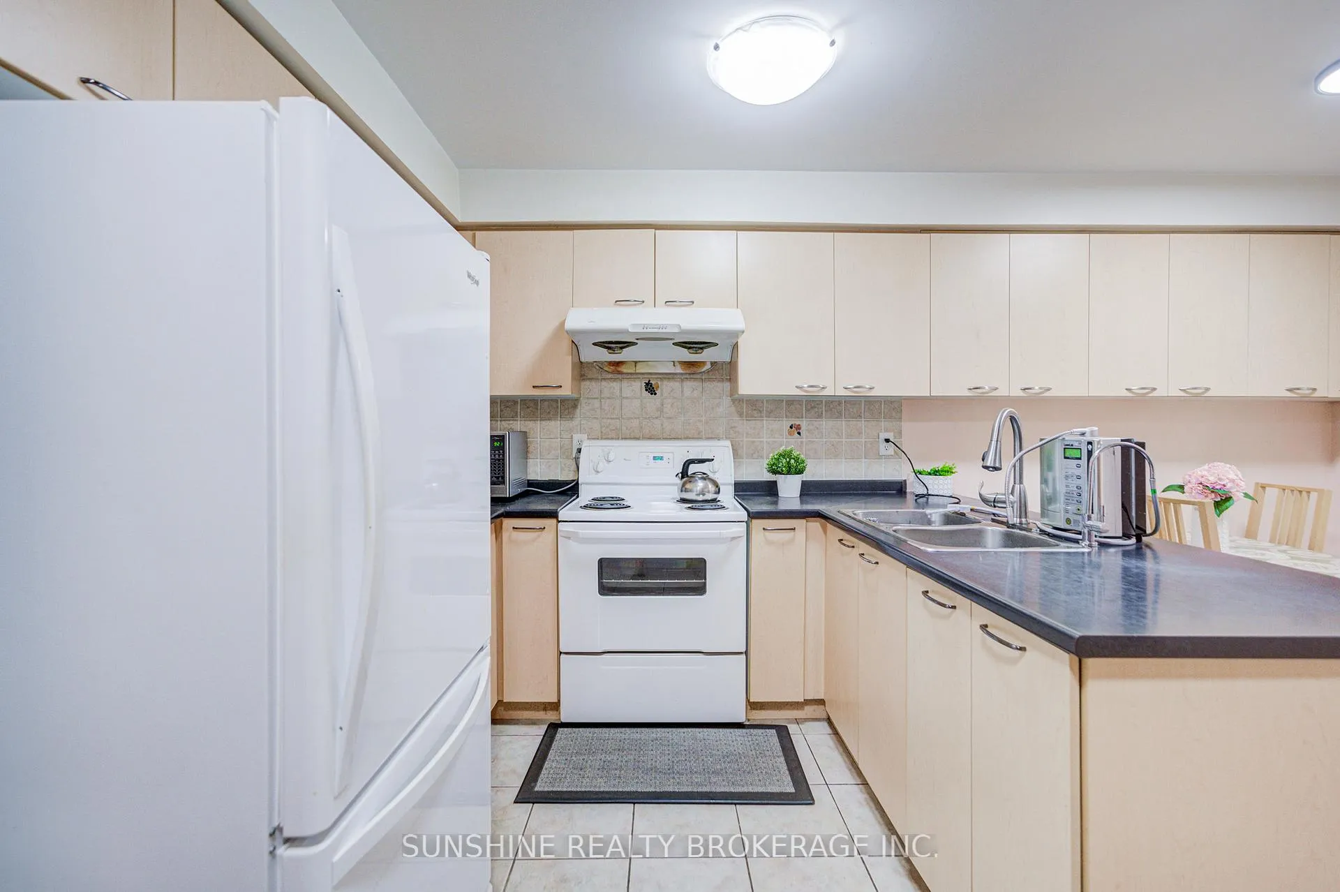 Photo 13 of 357 Bur Oak Avenue, Markham, Berczy — HOMEH