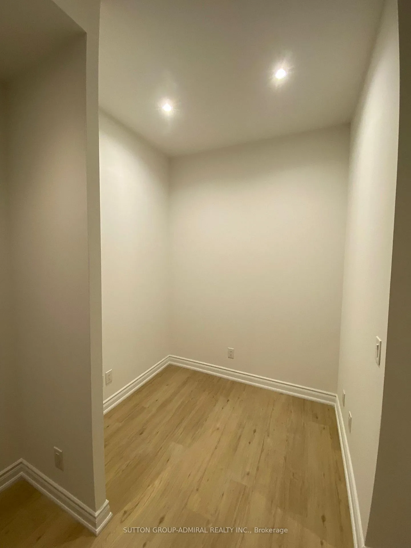 Photo 14 of Unit 611, 8 Charlotte Street, Toronto, Waterfront Communities — HOMEH