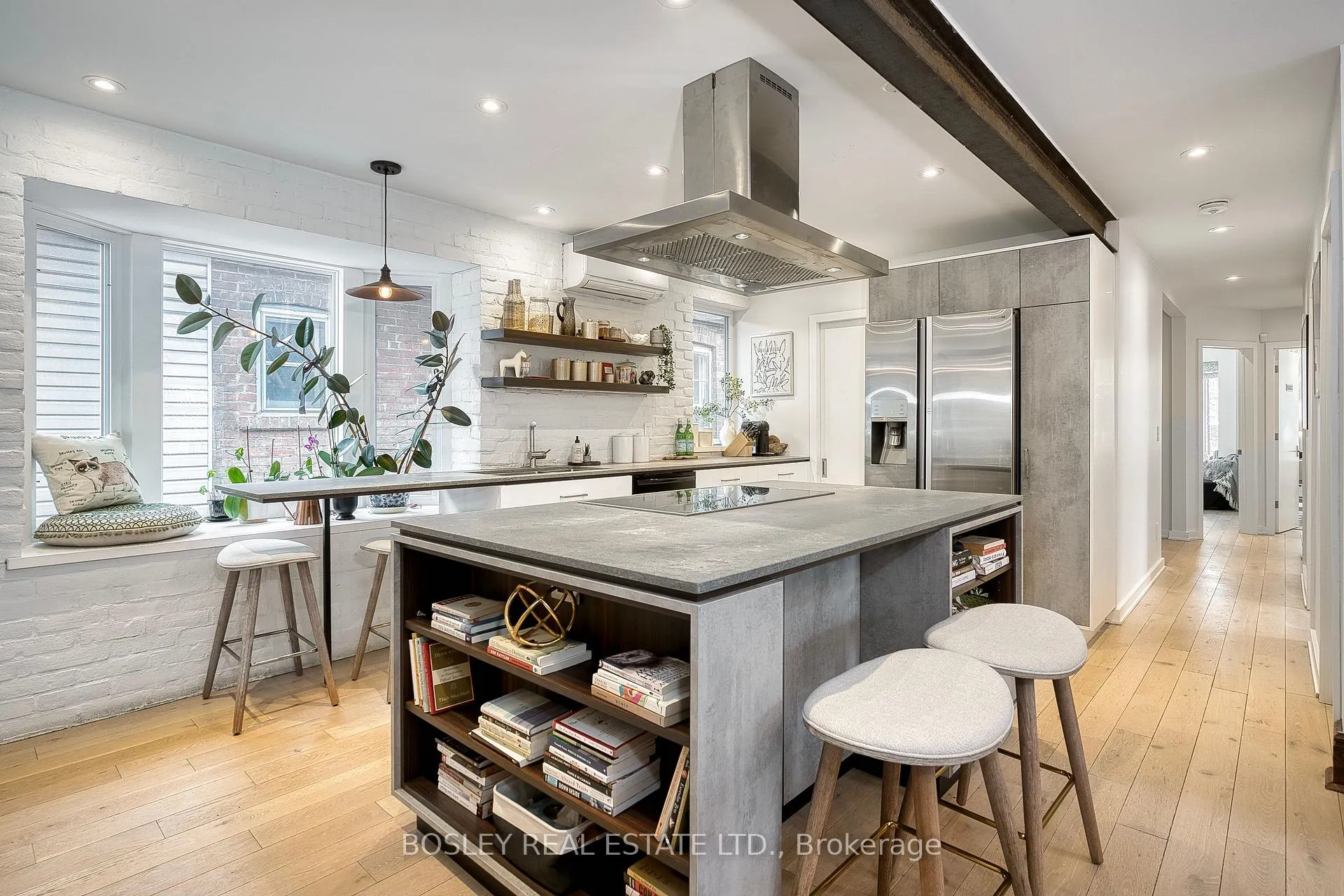 Photo 5 of 91 Indian Road, Toronto, High Park-Swansea — HOMEH