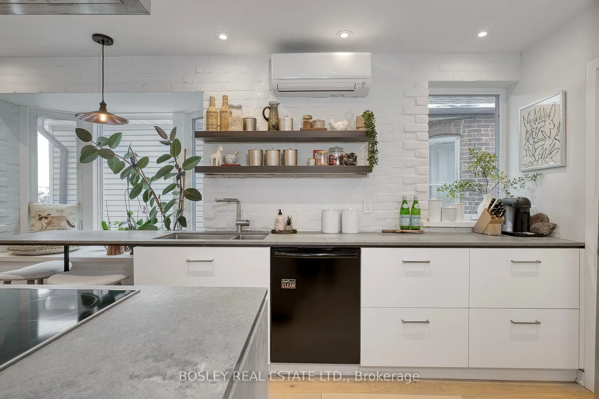 Photo 6 of 91 Indian Road, Toronto, High Park-Swansea — HOMEH
