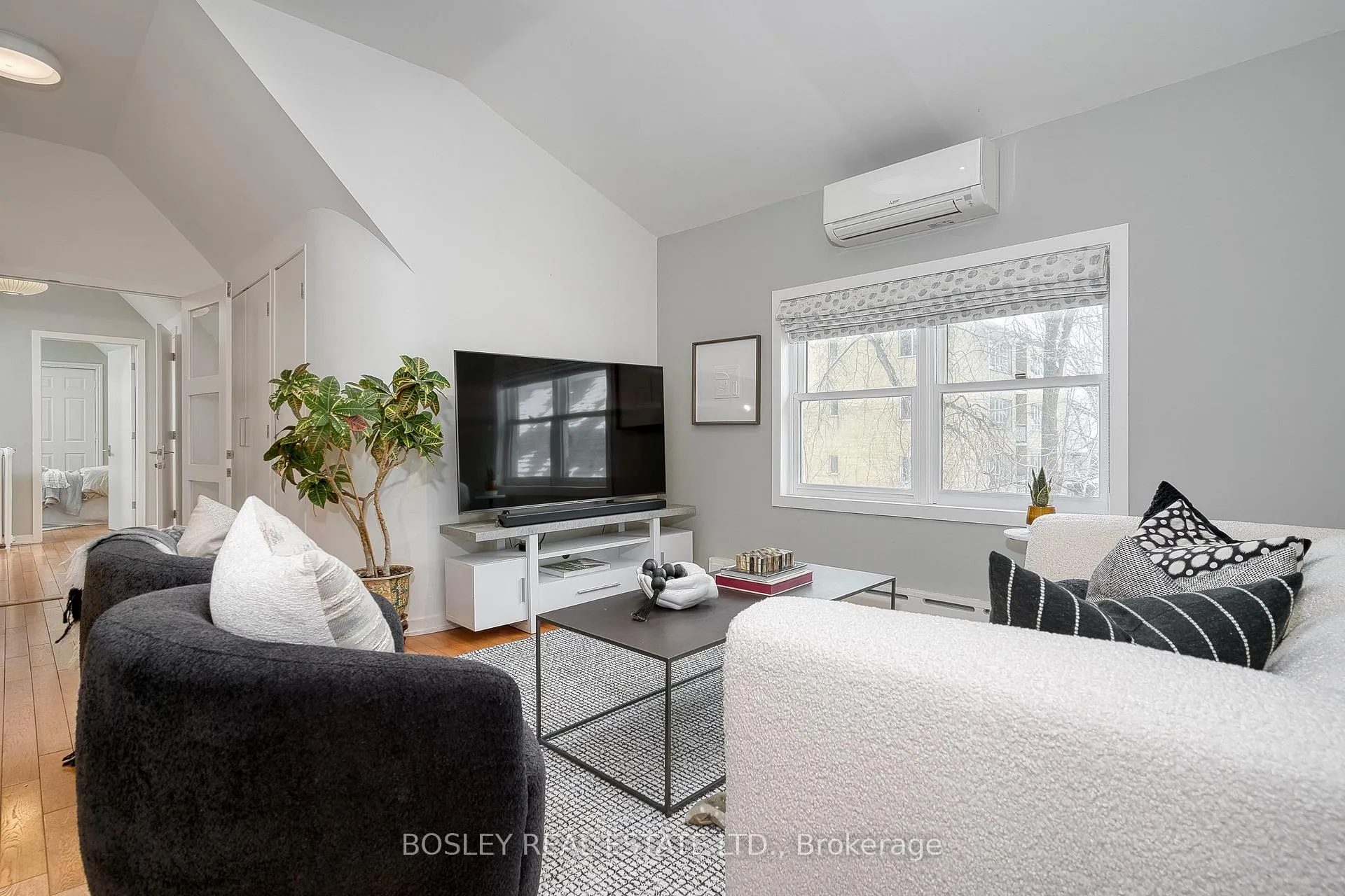 Photo 21 of 91 Indian Road, Toronto, High Park-Swansea — HOMEH