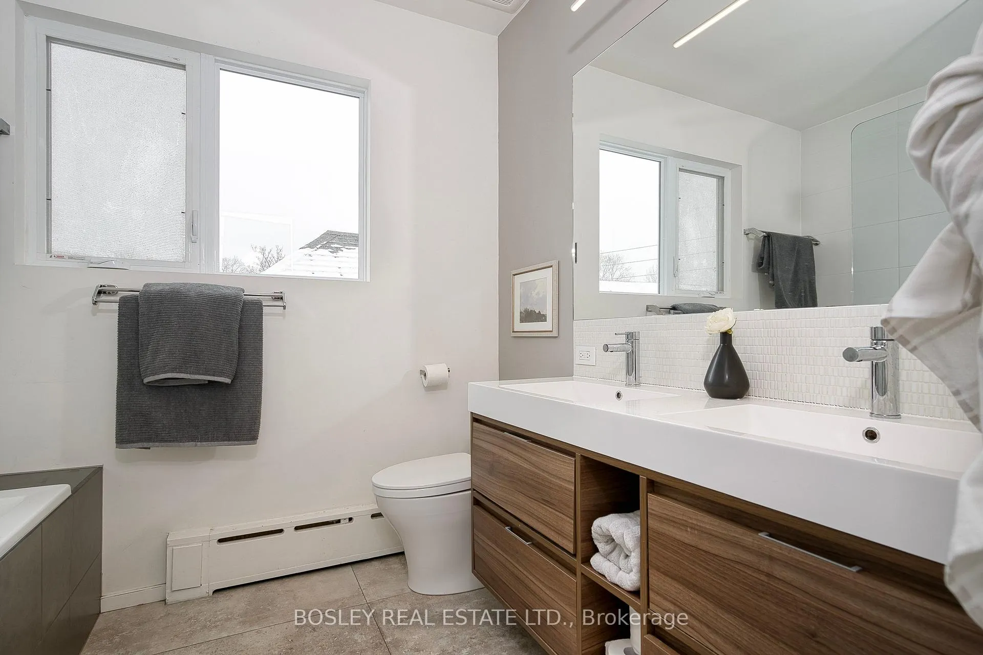 Photo 24 of 91 Indian Road, Toronto, High Park-Swansea — HOMEH