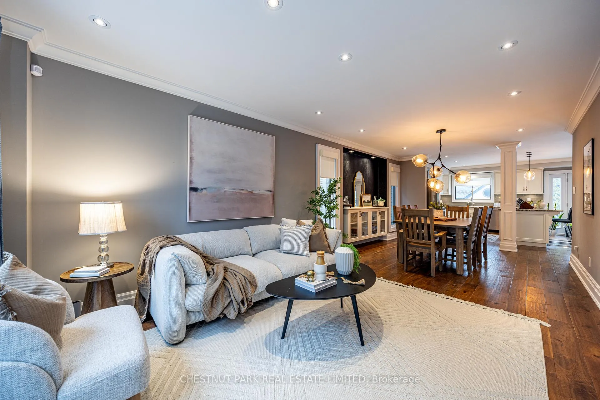 Photo 6 of 104 Gatestone Drive, Hamilton, Stoney Creek Mountain — HOMEH