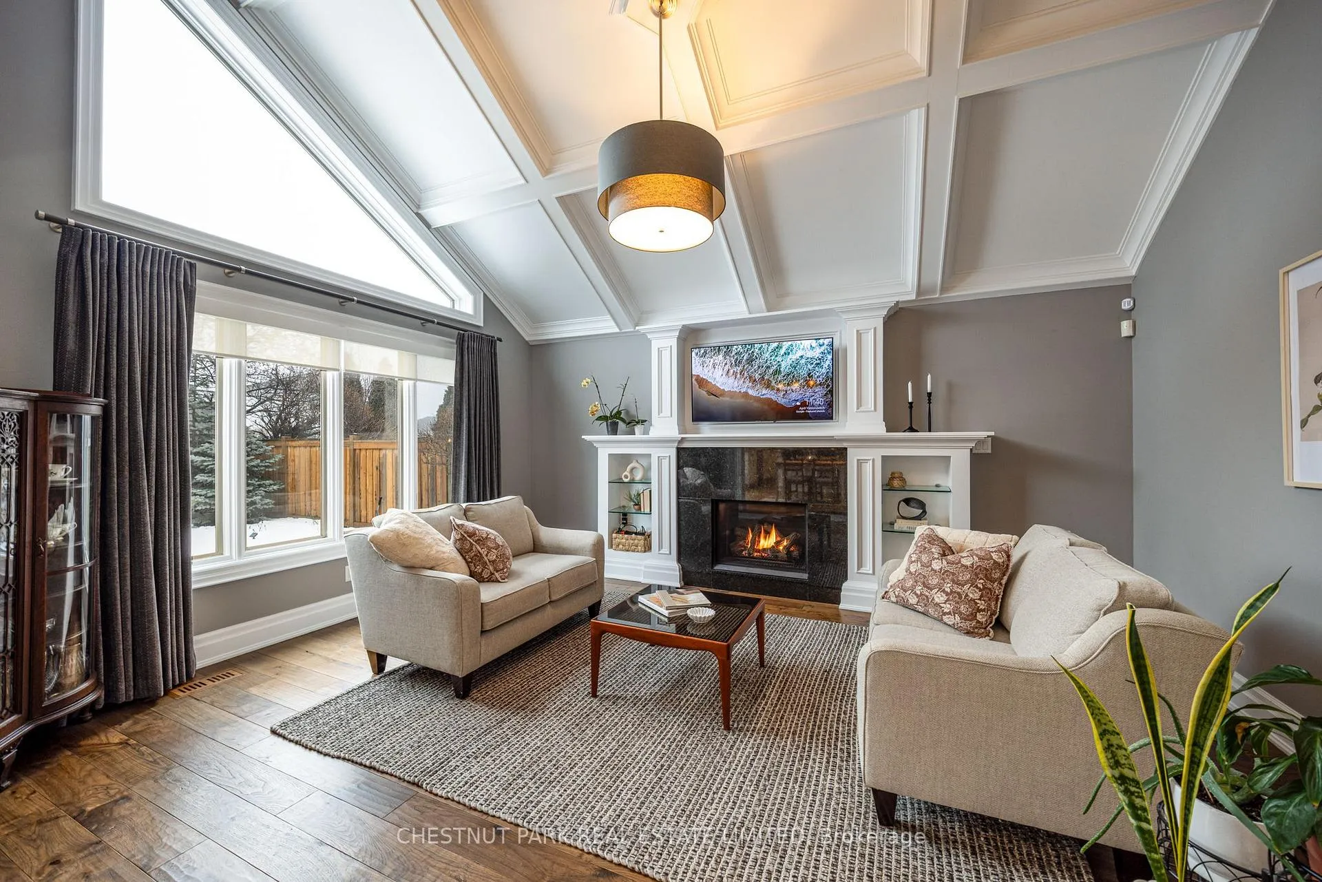 Photo 8 of 104 Gatestone Drive, Hamilton, Stoney Creek Mountain — HOMEH