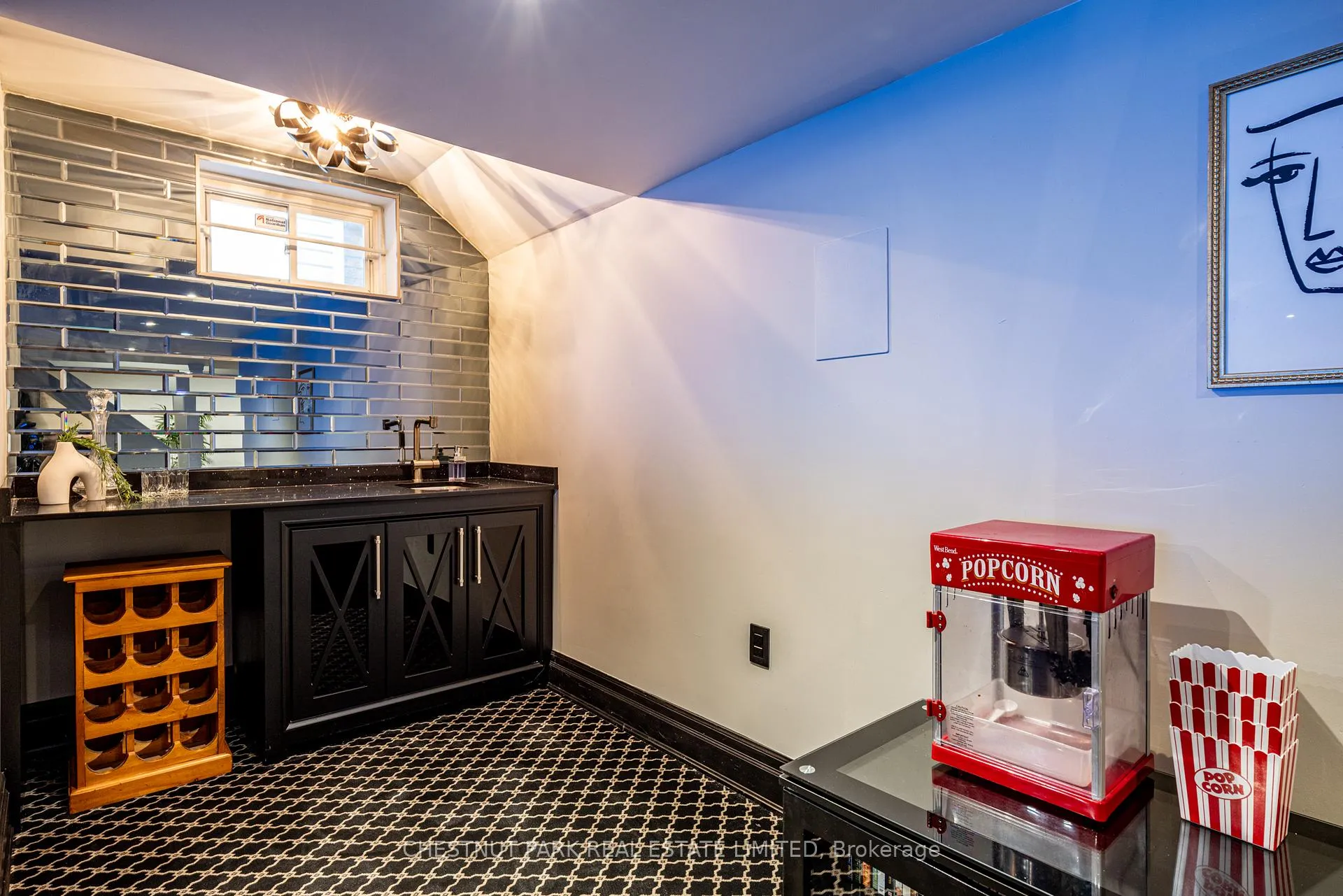 Photo 30 of 104 Gatestone Drive, Hamilton, Stoney Creek Mountain — HOMEH