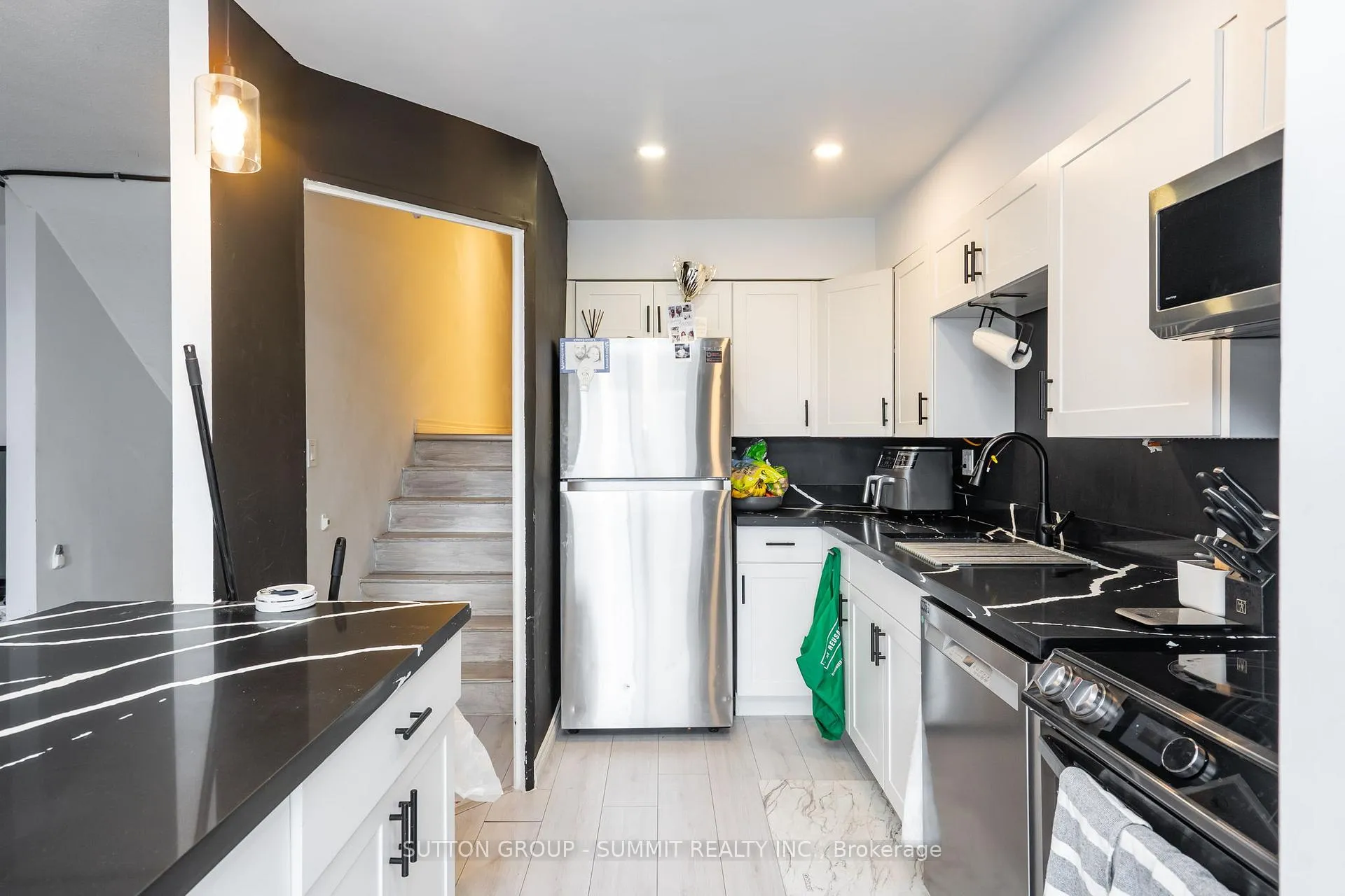 Photo 16 of Unit 1003, 11 Wincott Drive, Etobicoke, Kingsview Village-The Westway — HOMEH