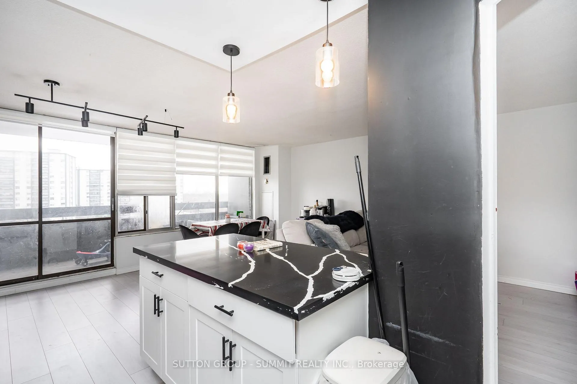 Photo 17 of Unit 1003, 11 Wincott Drive, Etobicoke, Kingsview Village-The Westway — HOMEH