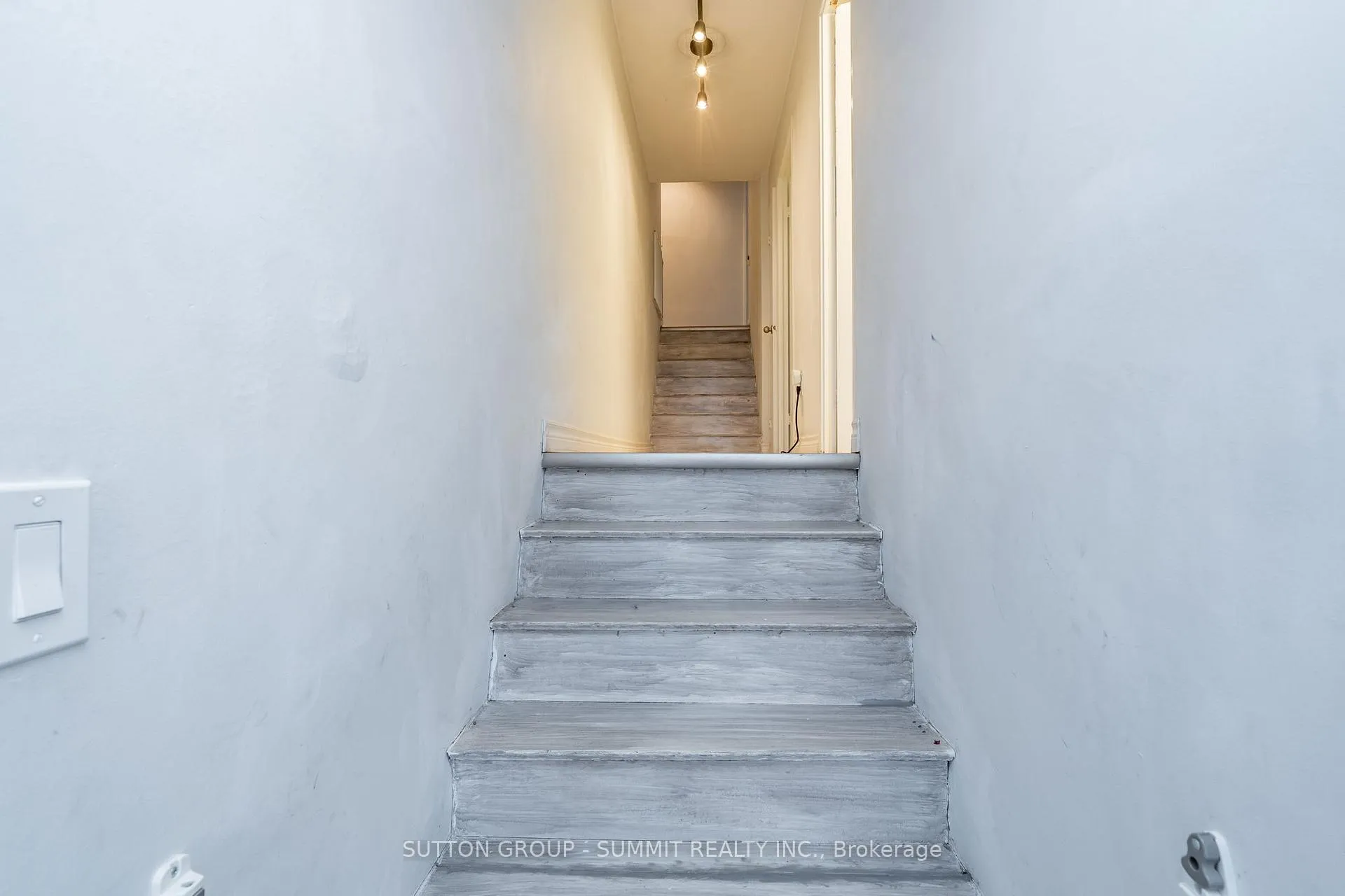 Photo 18 of Unit 1003, 11 Wincott Drive, Etobicoke, Kingsview Village-The Westway — HOMEH