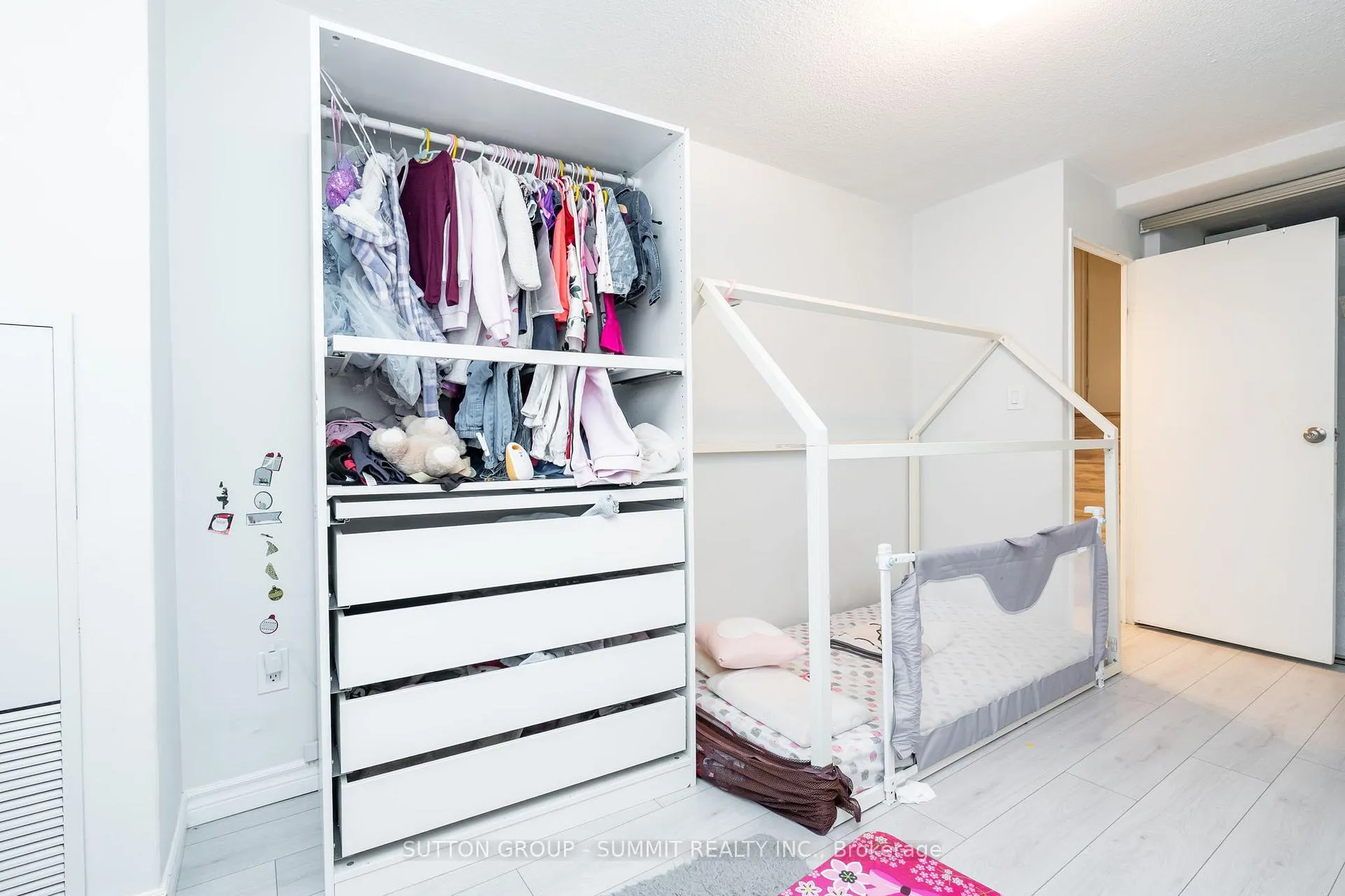Photo 25 of Unit 1003, 11 Wincott Drive, Etobicoke, Kingsview Village-The Westway — HOMEH