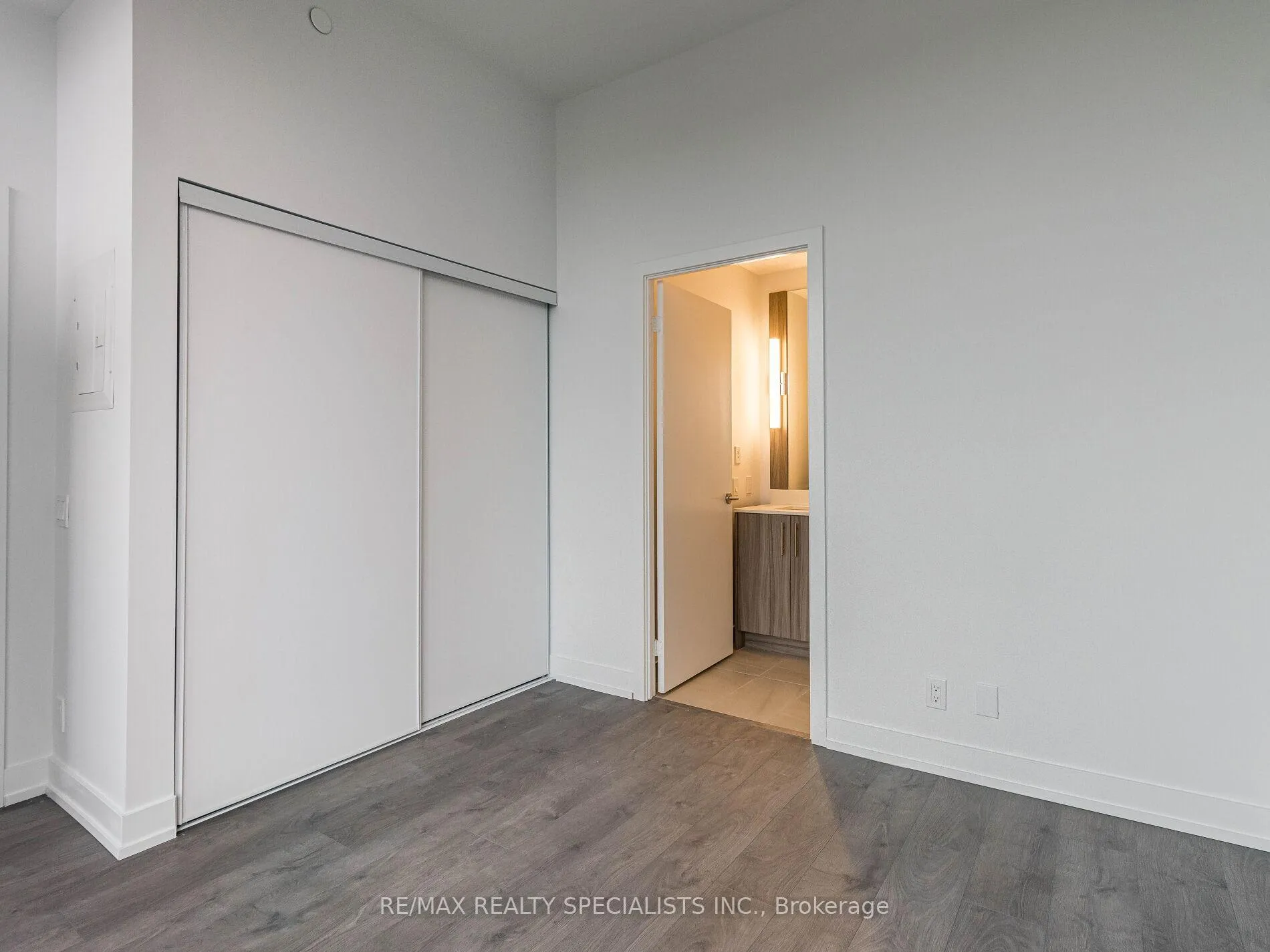 Photo 12 of Unit 810, 215 Veterans Drive, Brampton, Northwest Brampton — HOMEH
