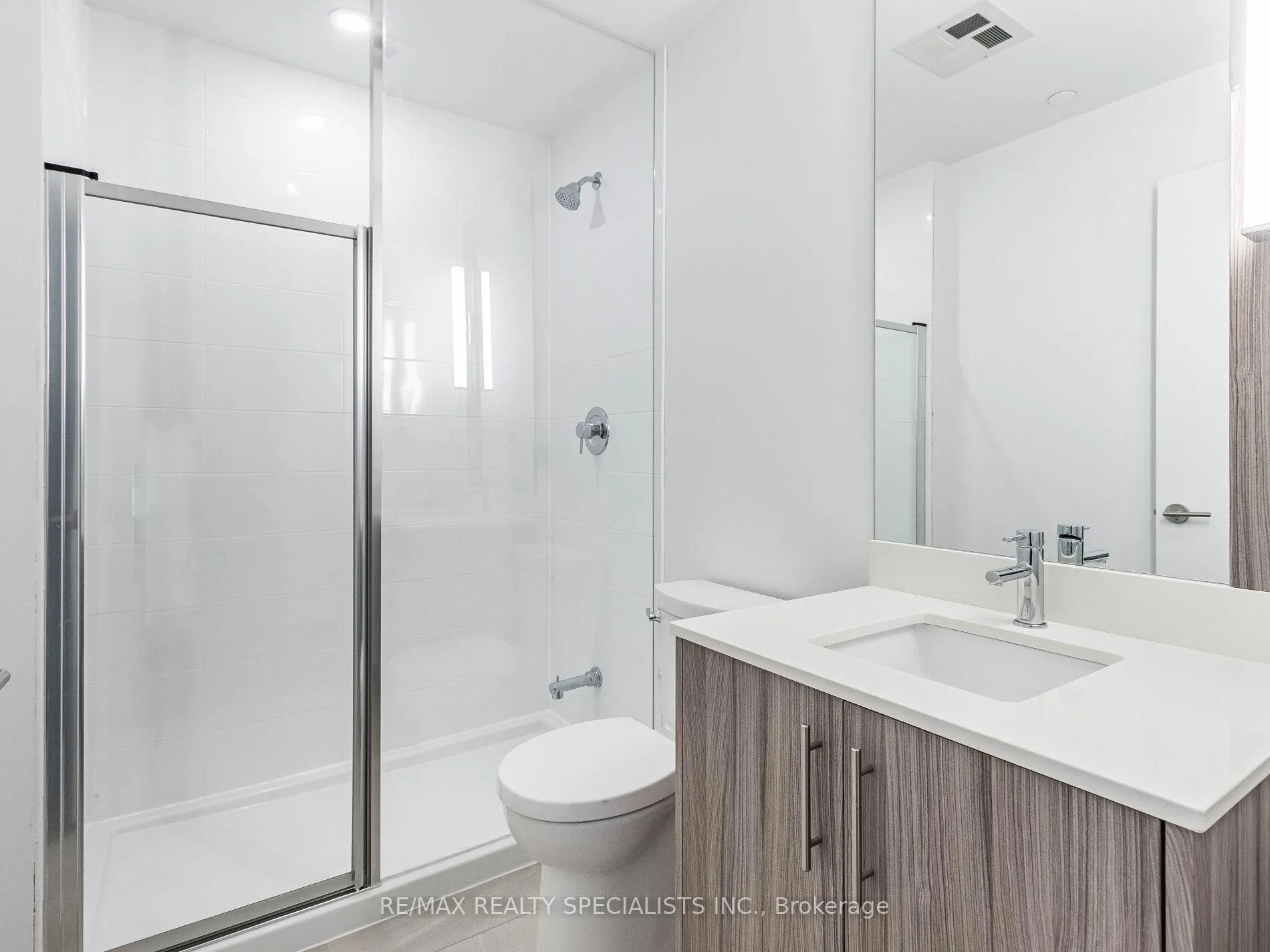 Photo 16 of Unit 810, 215 Veterans Drive, Brampton, Northwest Brampton — HOMEH