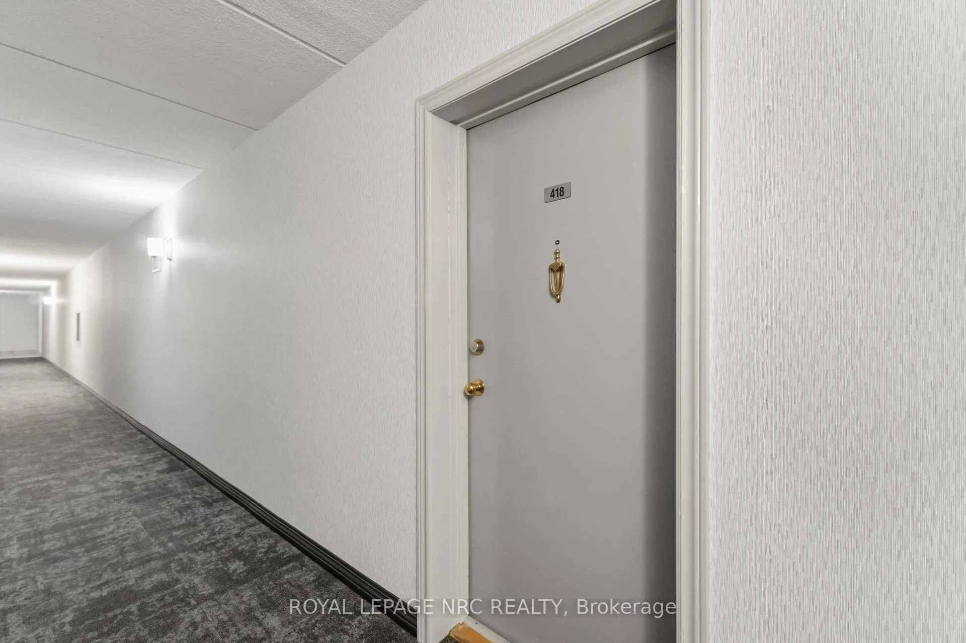 Photo 2 of Unit 418, 198 Scott Street, St. Catharines, Fairview — HOMEH
