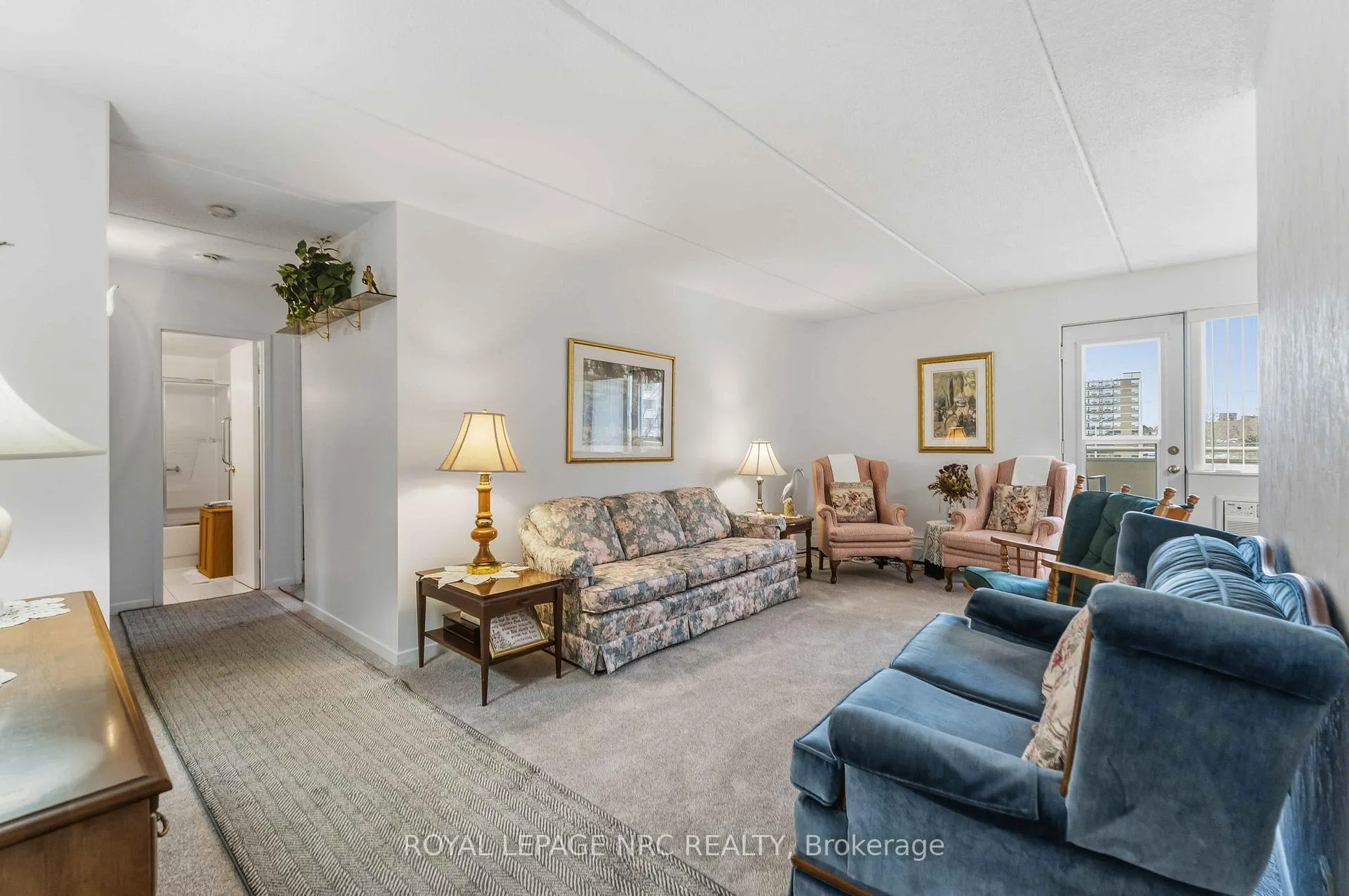 Photo 5 of Unit 418, 198 Scott Street, St. Catharines, Fairview — HOMEH