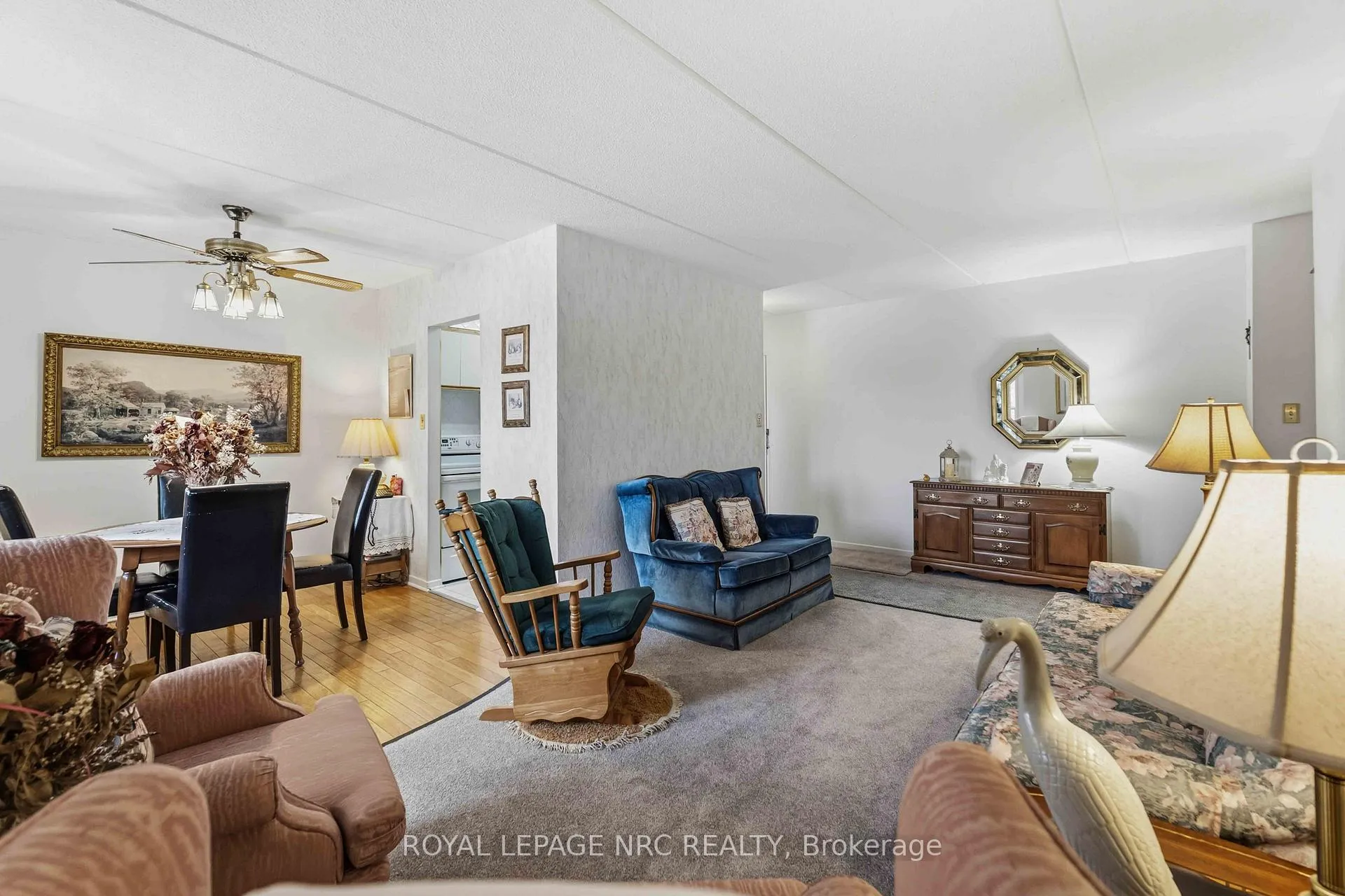 Photo 6 of Unit 418, 198 Scott Street, St. Catharines, Fairview — HOMEH