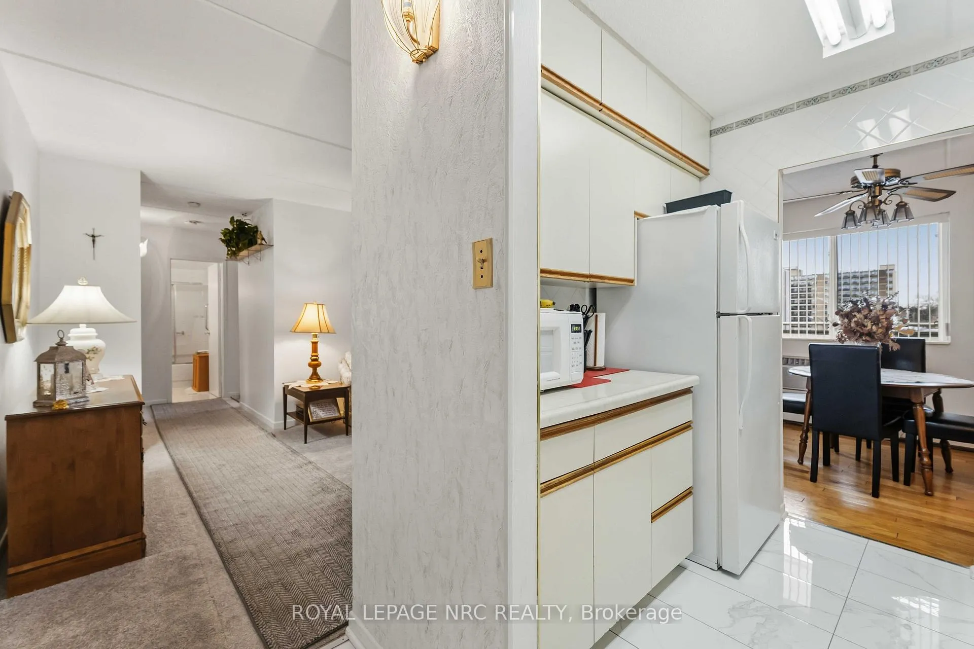 Photo 13 of Unit 418, 198 Scott Street, St. Catharines, Fairview — HOMEH