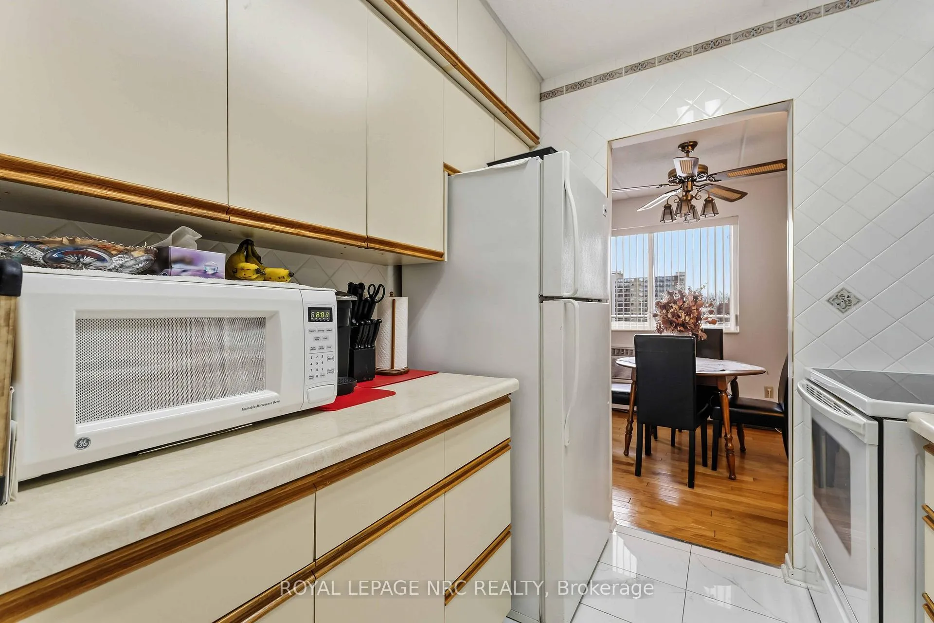 Photo 16 of Unit 418, 198 Scott Street, St. Catharines, Fairview — HOMEH