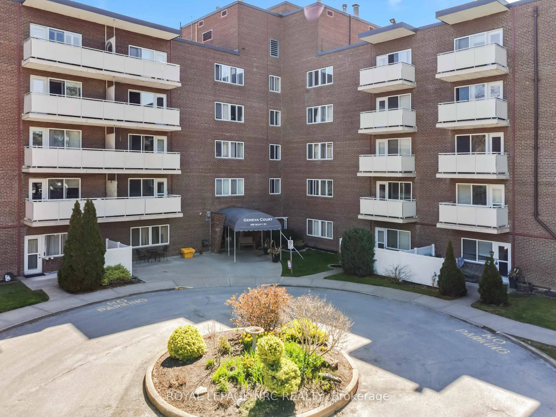 Photo 1 of Unit 418, 198 Scott Street, St. Catharines, Fairview — HOMEH