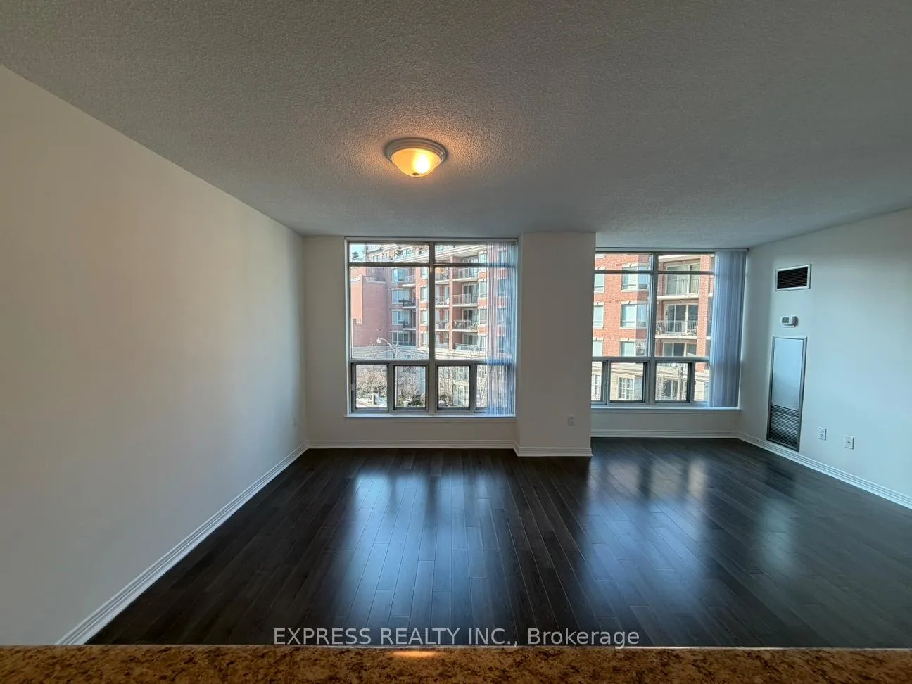 Photo 3 of Unit 412, 942 Yonge Street, Toronto, The Annex — HOMEH