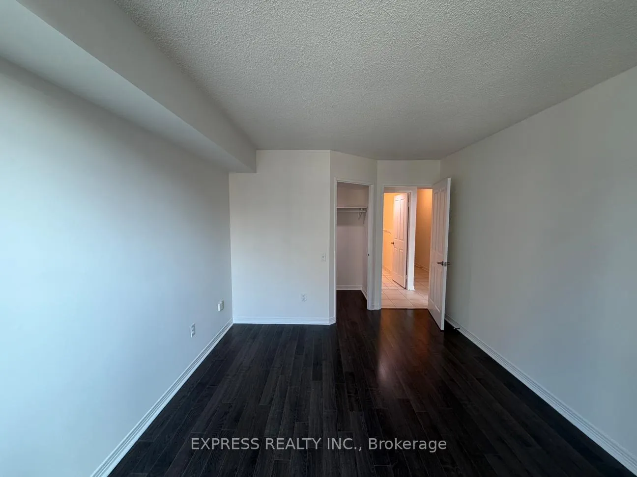 Photo 8 of Unit 412, 942 Yonge Street, Toronto, The Annex — HOMEH