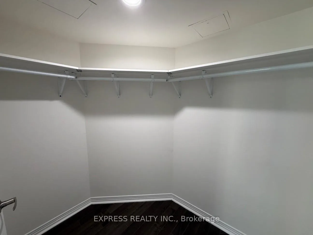 Photo 9 of Unit 412, 942 Yonge Street, Toronto, The Annex — HOMEH