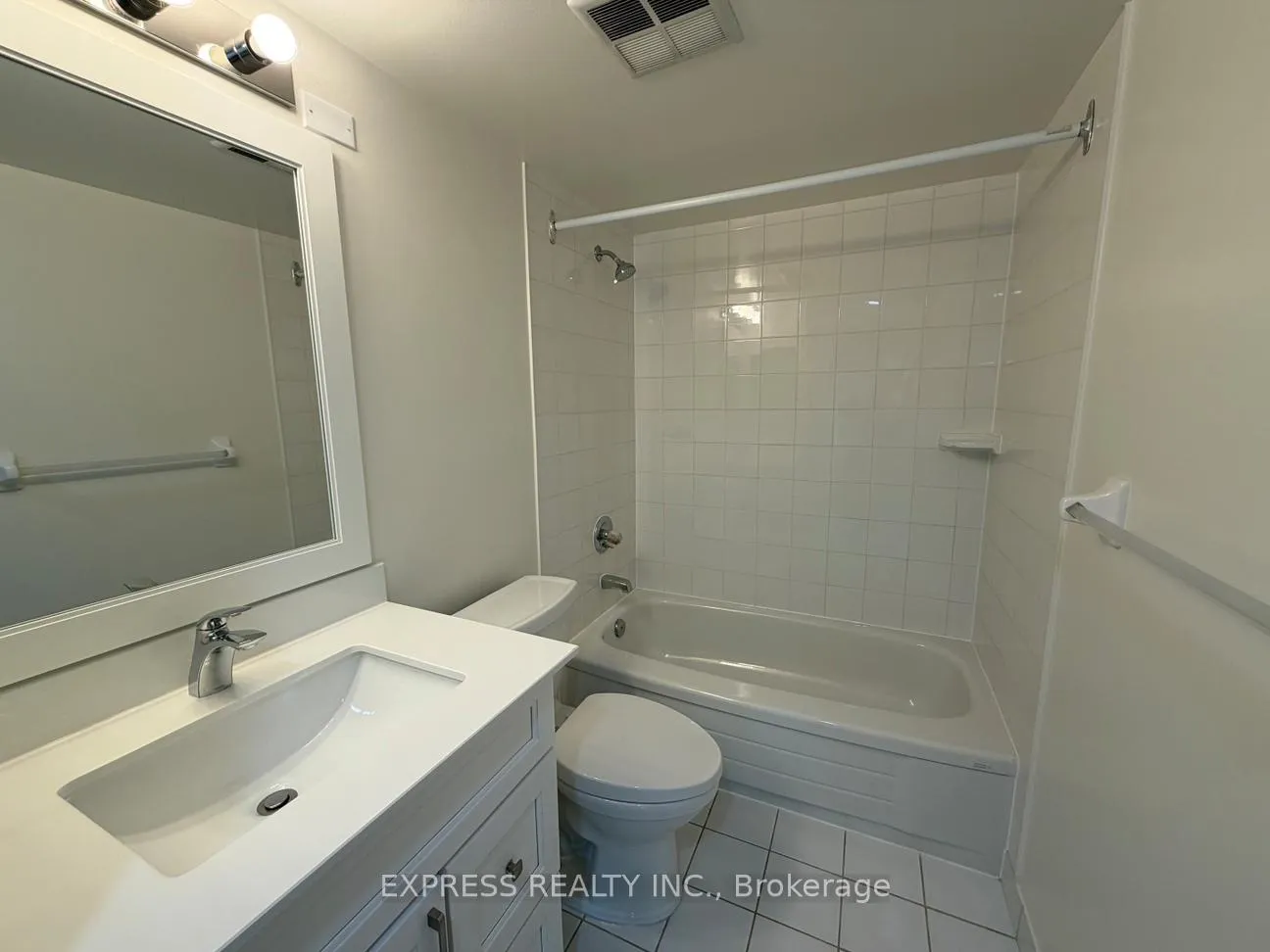 Photo 10 of Unit 412, 942 Yonge Street, Toronto, The Annex — HOMEH