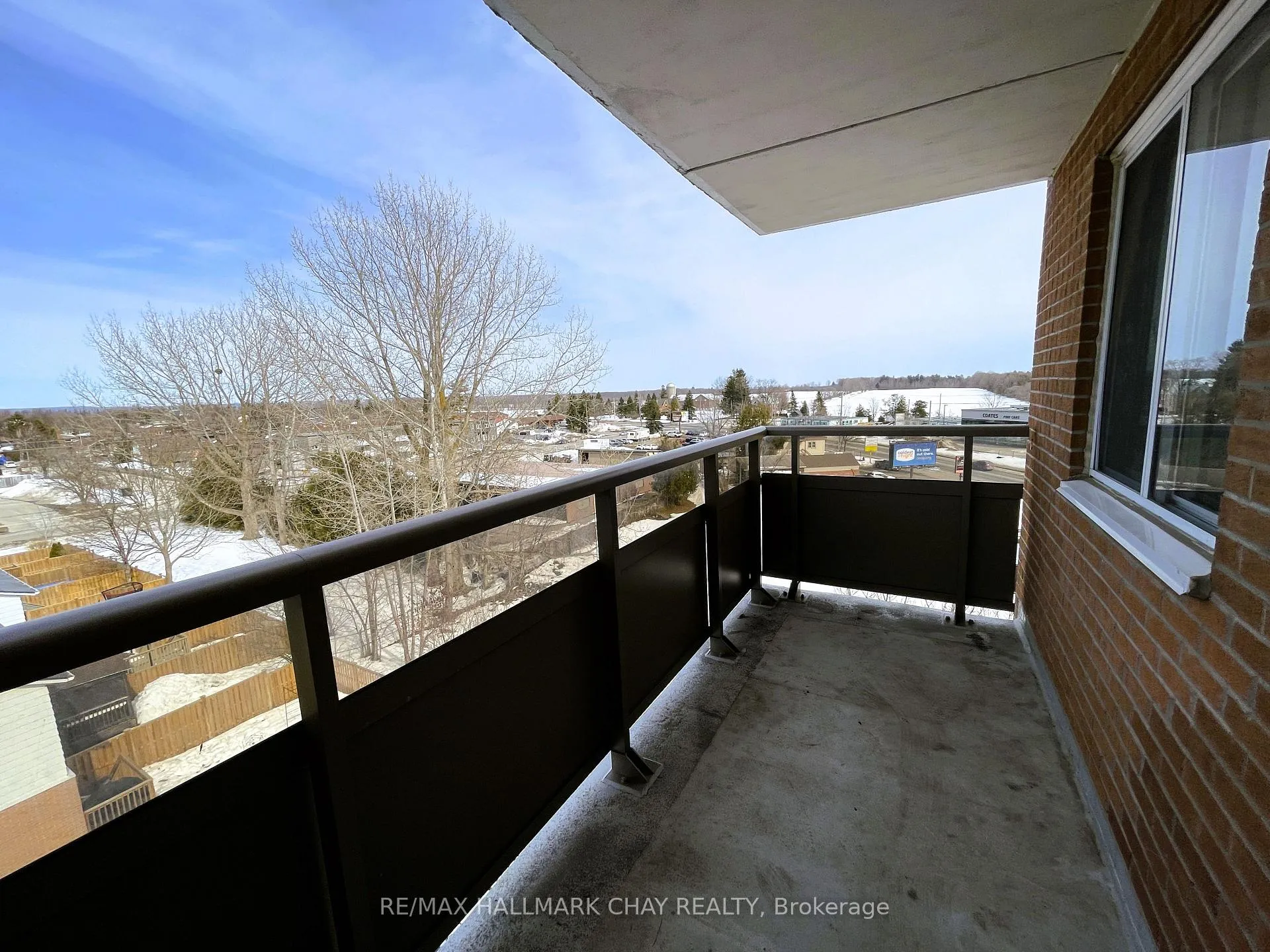 Photo 5 of Unit 702, 414 Blake Street, Barrie, Codrington — HOMEH