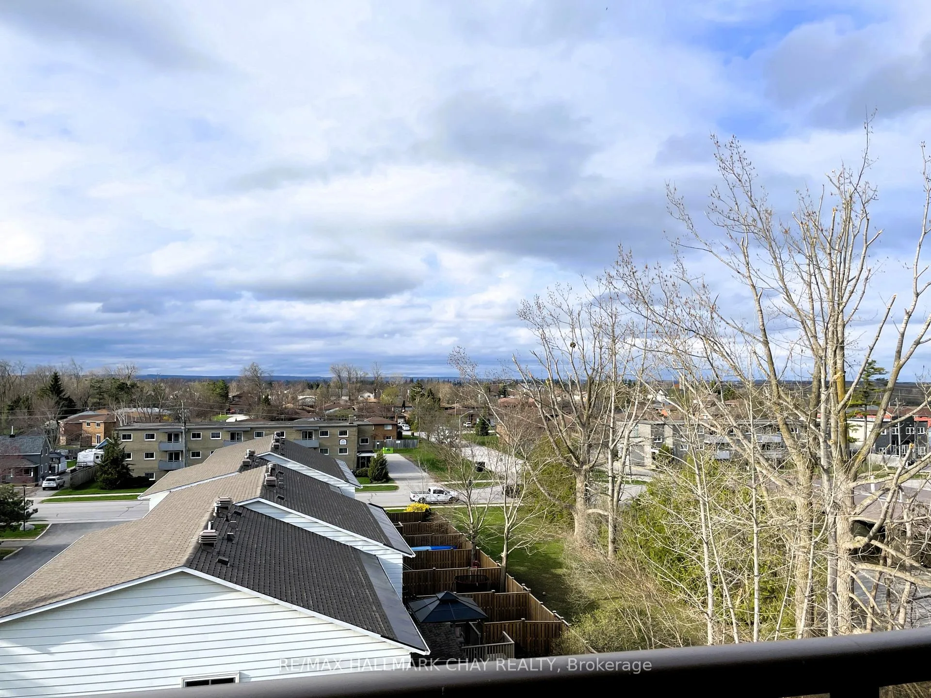 Photo 7 of Unit 702, 414 Blake Street, Barrie, Codrington — HOMEH