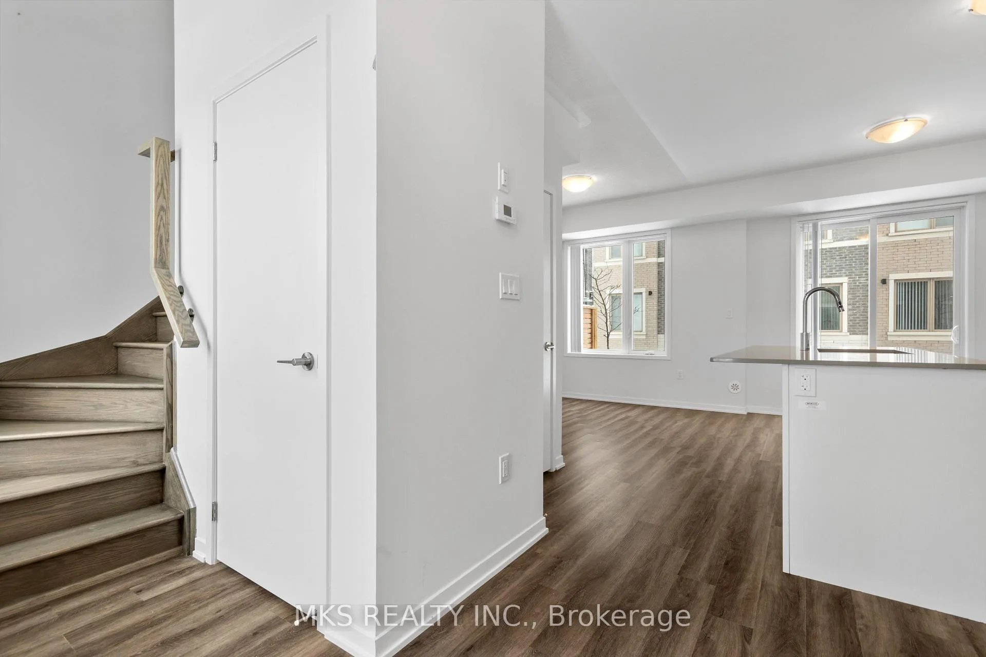 Photo 9 of 23 Mable Smith Way, Vaughan, Vaughan Corporate Centre — HOMEH