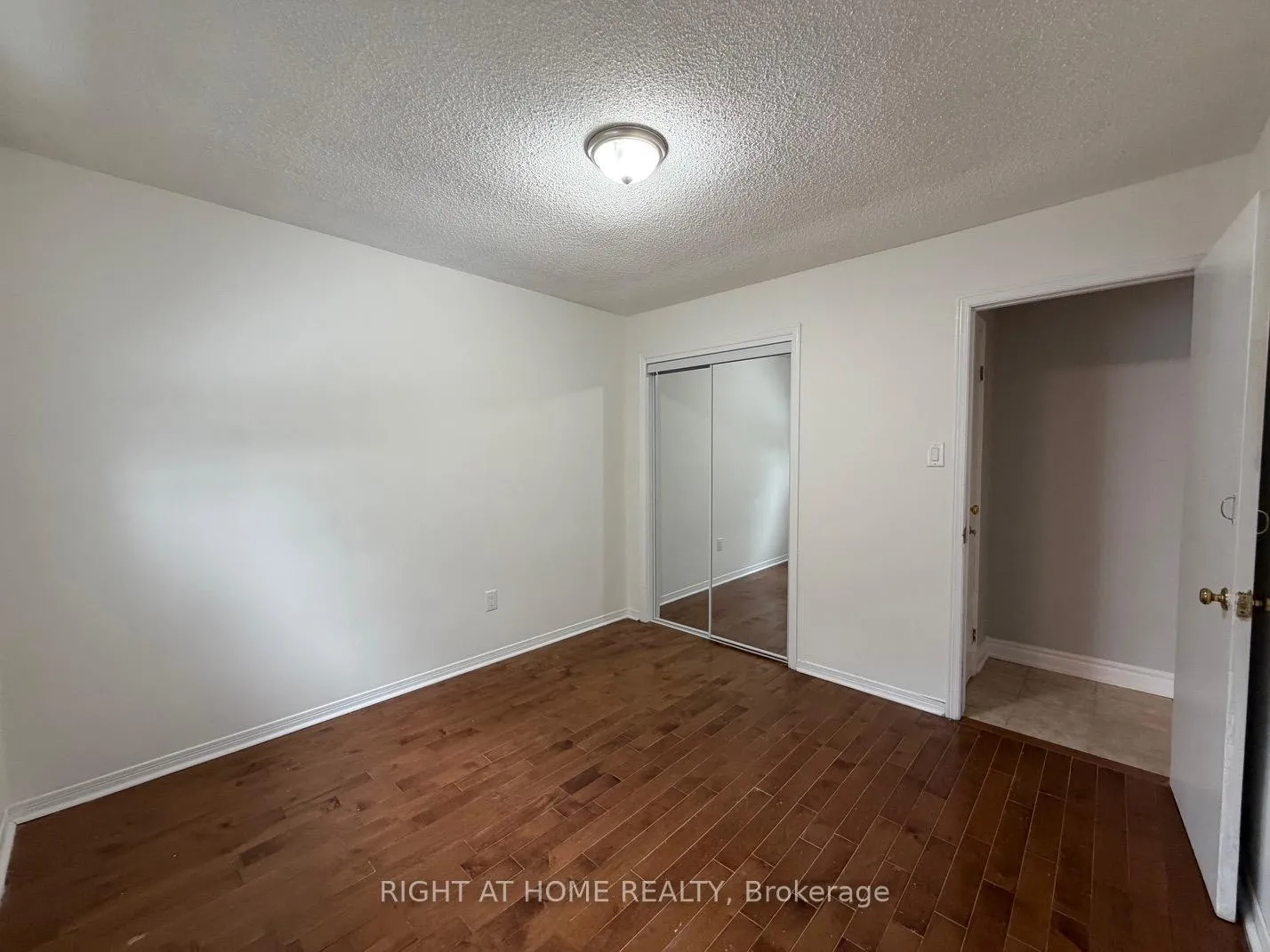 Photo 25 of 101 Romy Crescent, Thorold, Confederation Heights — HOMEH