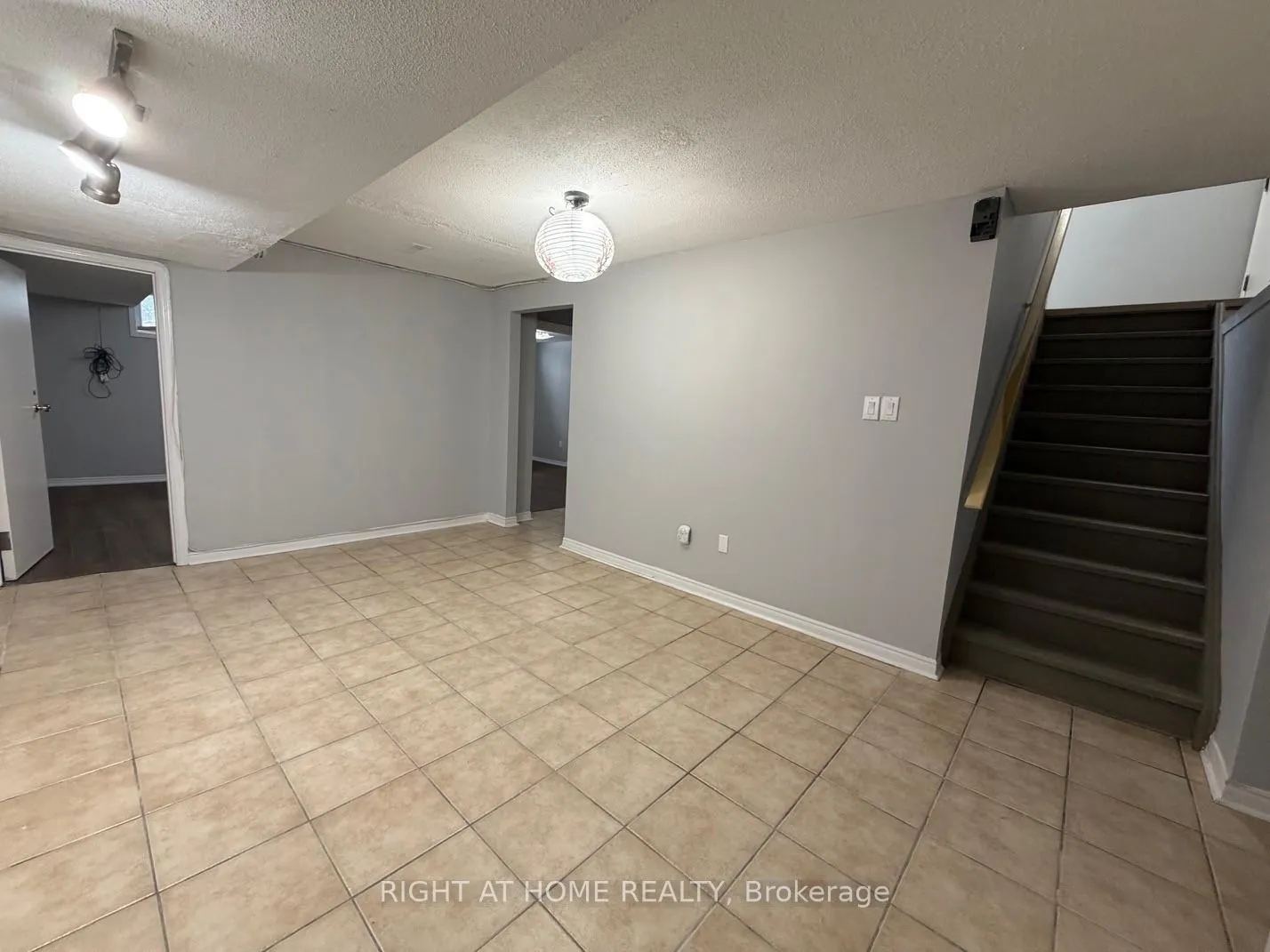 Photo 28 of 101 Romy Crescent, Thorold, Confederation Heights — HOMEH