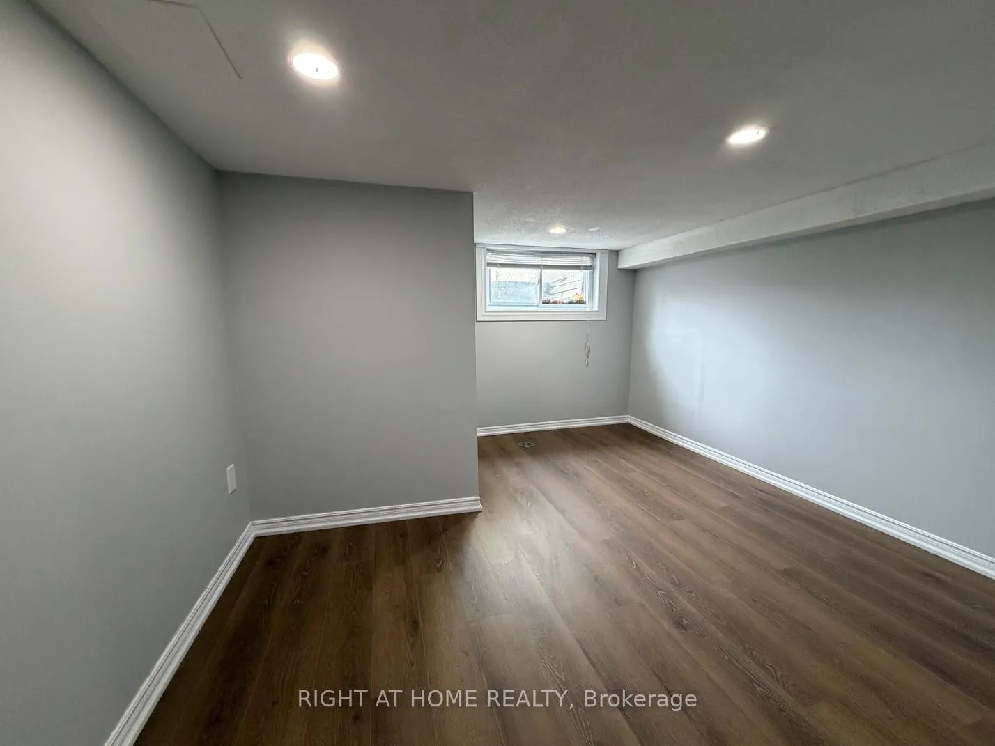 Photo 33 of 101 Romy Crescent, Thorold, Confederation Heights — HOMEH