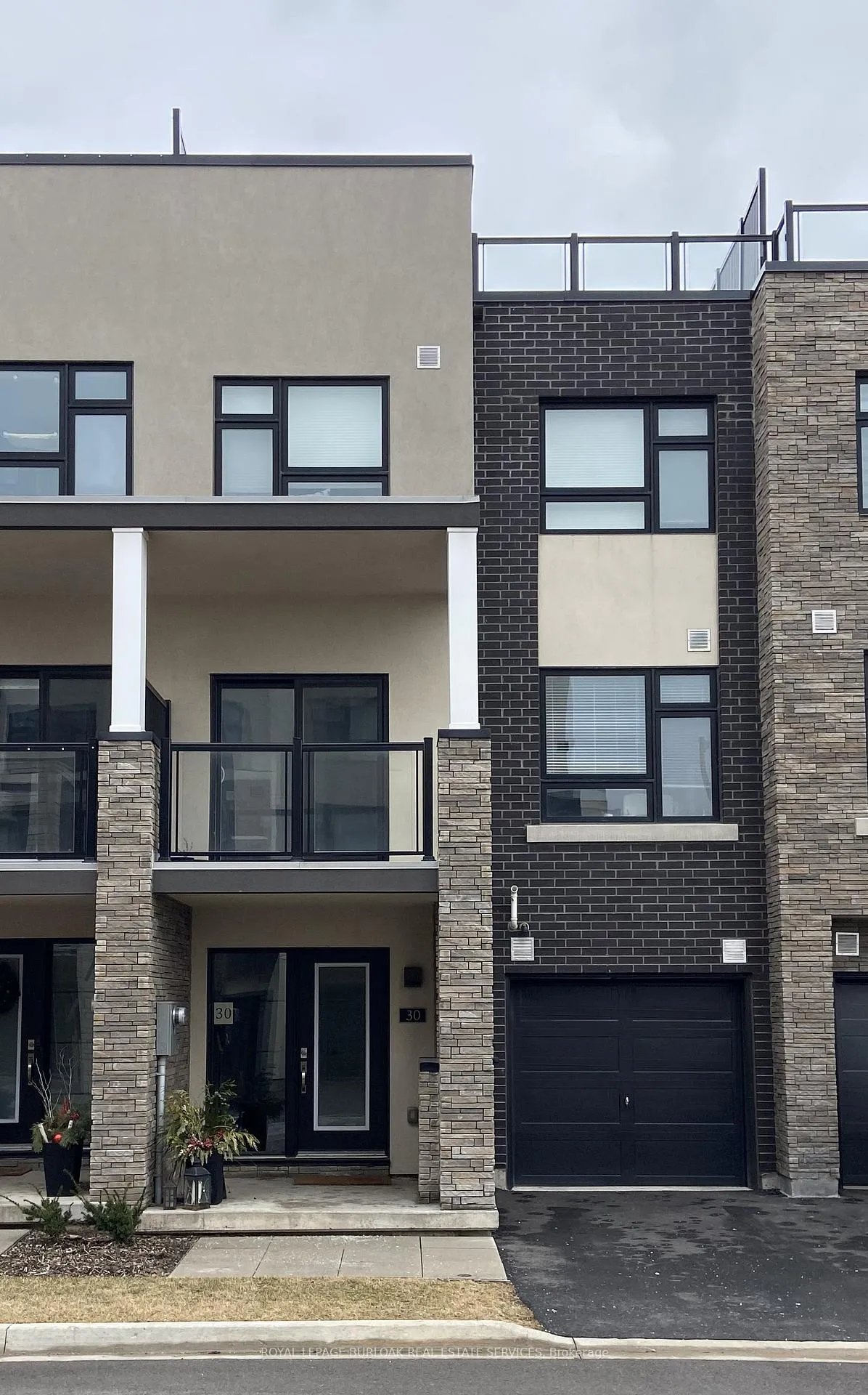 Photo 2 of Unit 30, 1121 Cooke Boulevard, Burlington, LaSalle — HOMEH