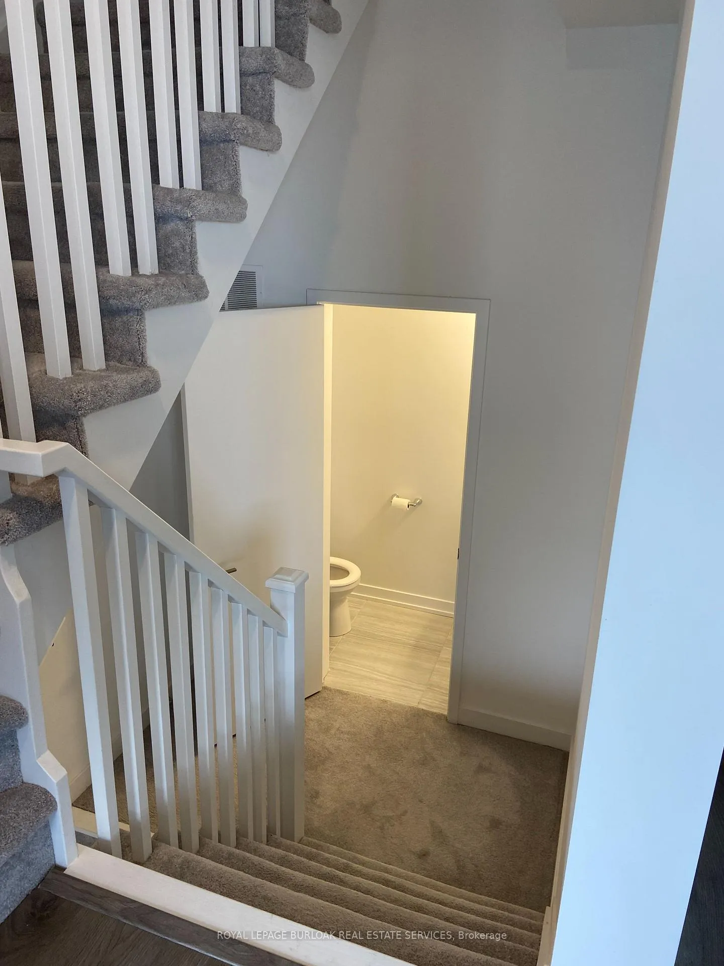 Photo 5 of Unit 30, 1121 Cooke Boulevard, Burlington, LaSalle — HOMEH