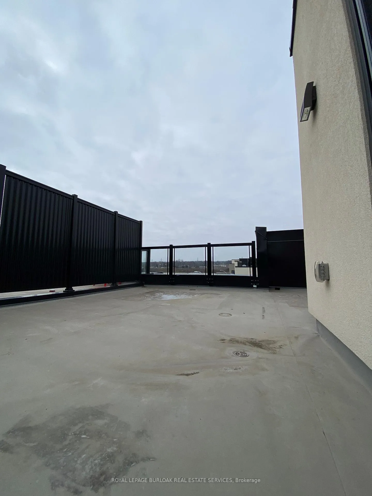 Photo 20 of Unit 30, 1121 Cooke Boulevard, Burlington, LaSalle — HOMEH