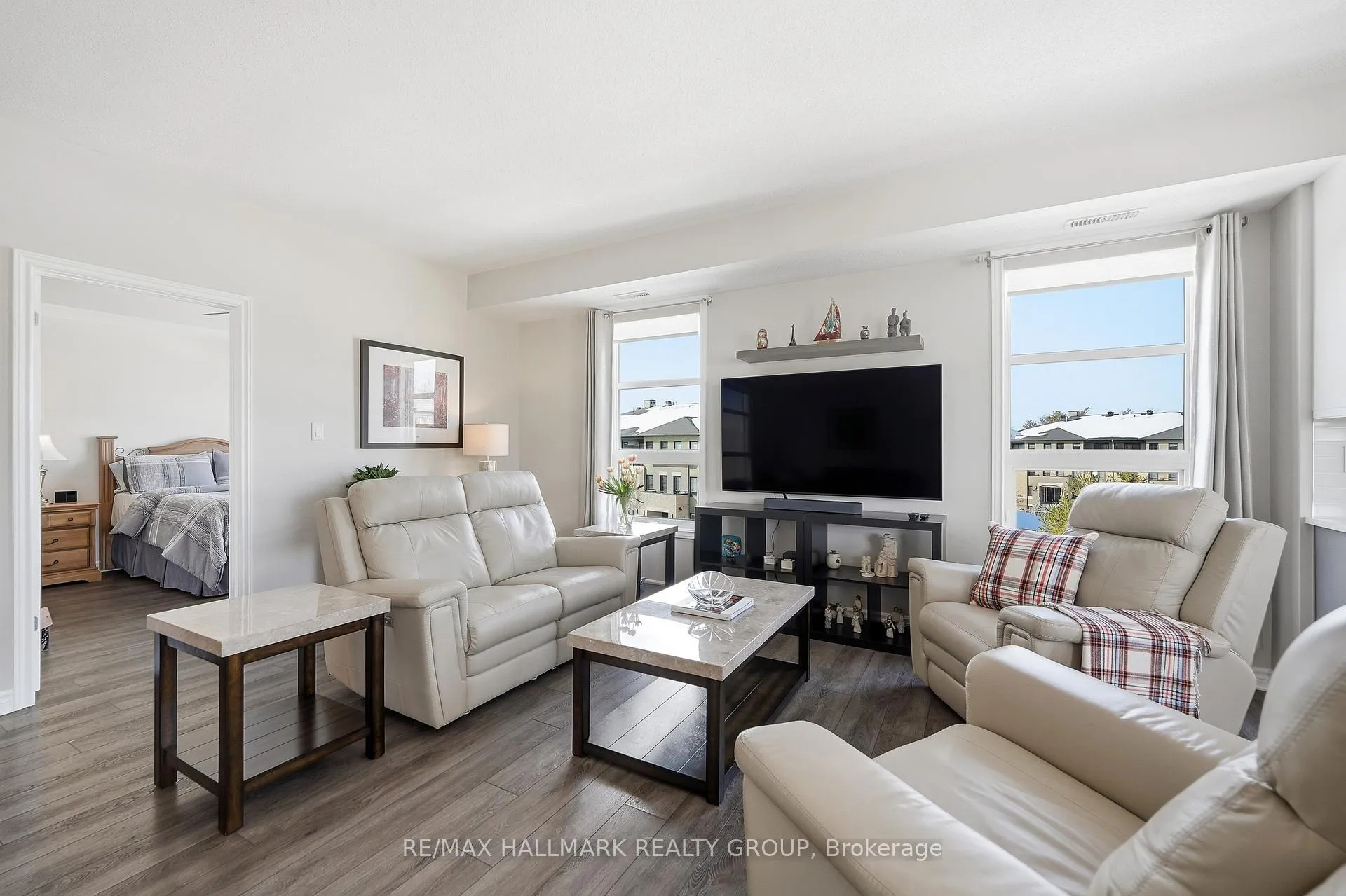 Photo 7 of Unit 404, 215 Titanium Private, Ottawa, Convent Glen North — HOMEH