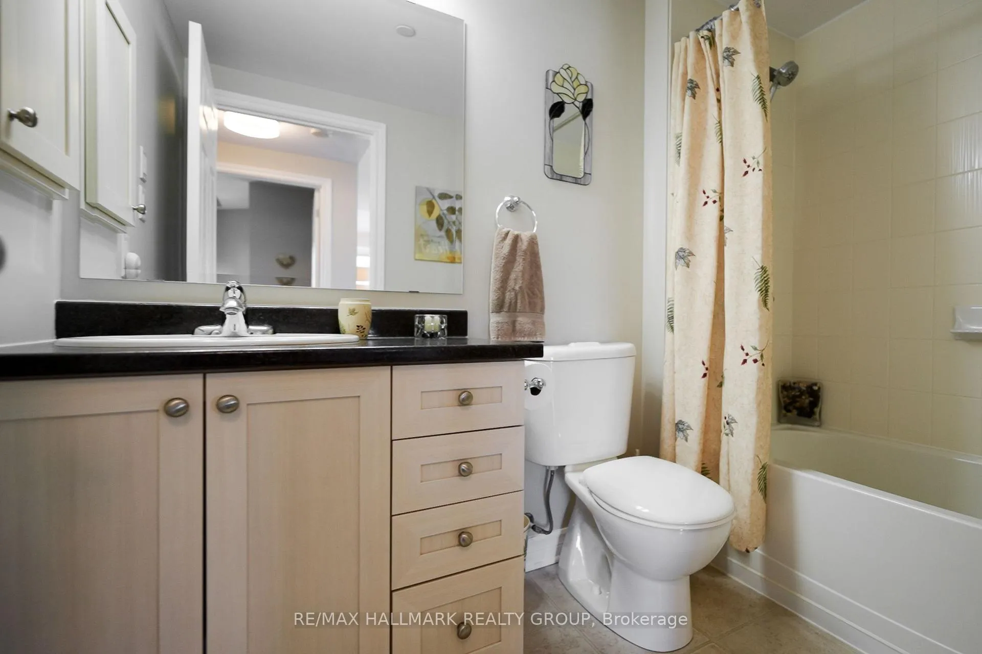 Photo 21 of Unit 404, 215 Titanium Private, Ottawa, Convent Glen North — HOMEH