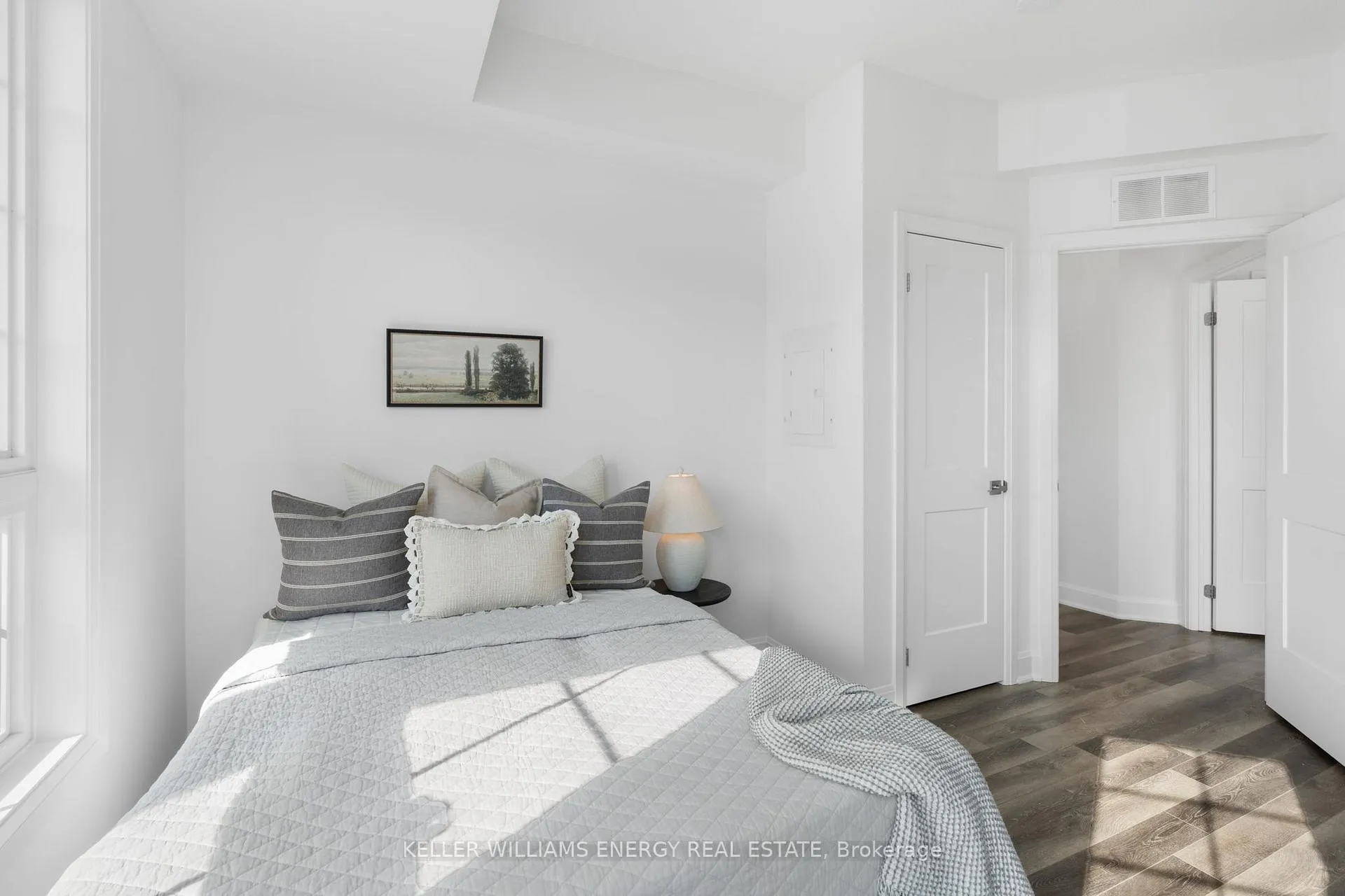 Photo 29 of Unit 106, 50 Lakebreeze Drive, Clarington, Newcastle — HOMEH