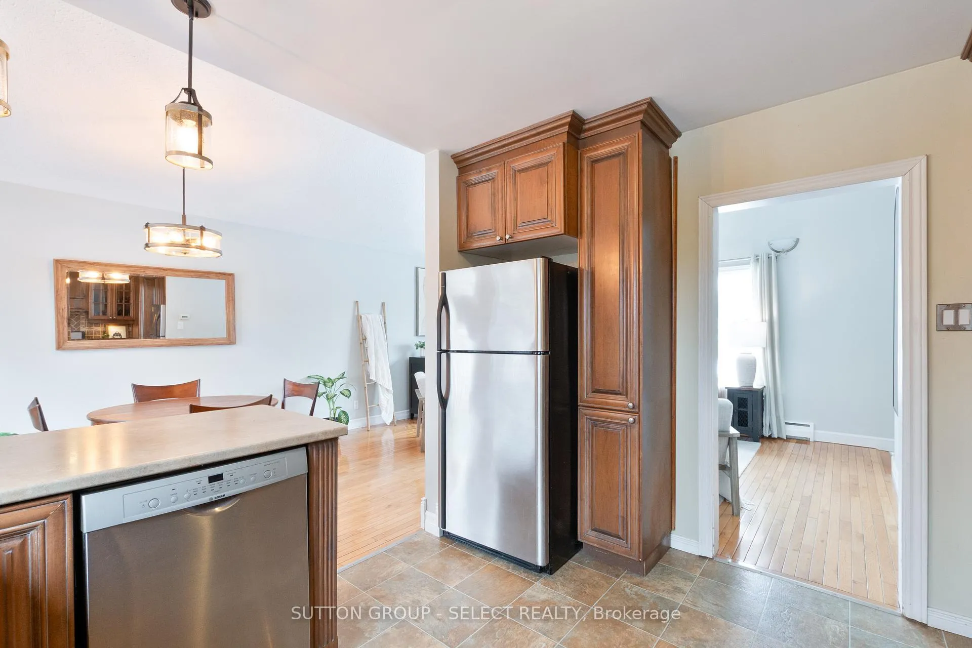Photo 18 of 486 Cypress Avenue, London, North P — HOMEH