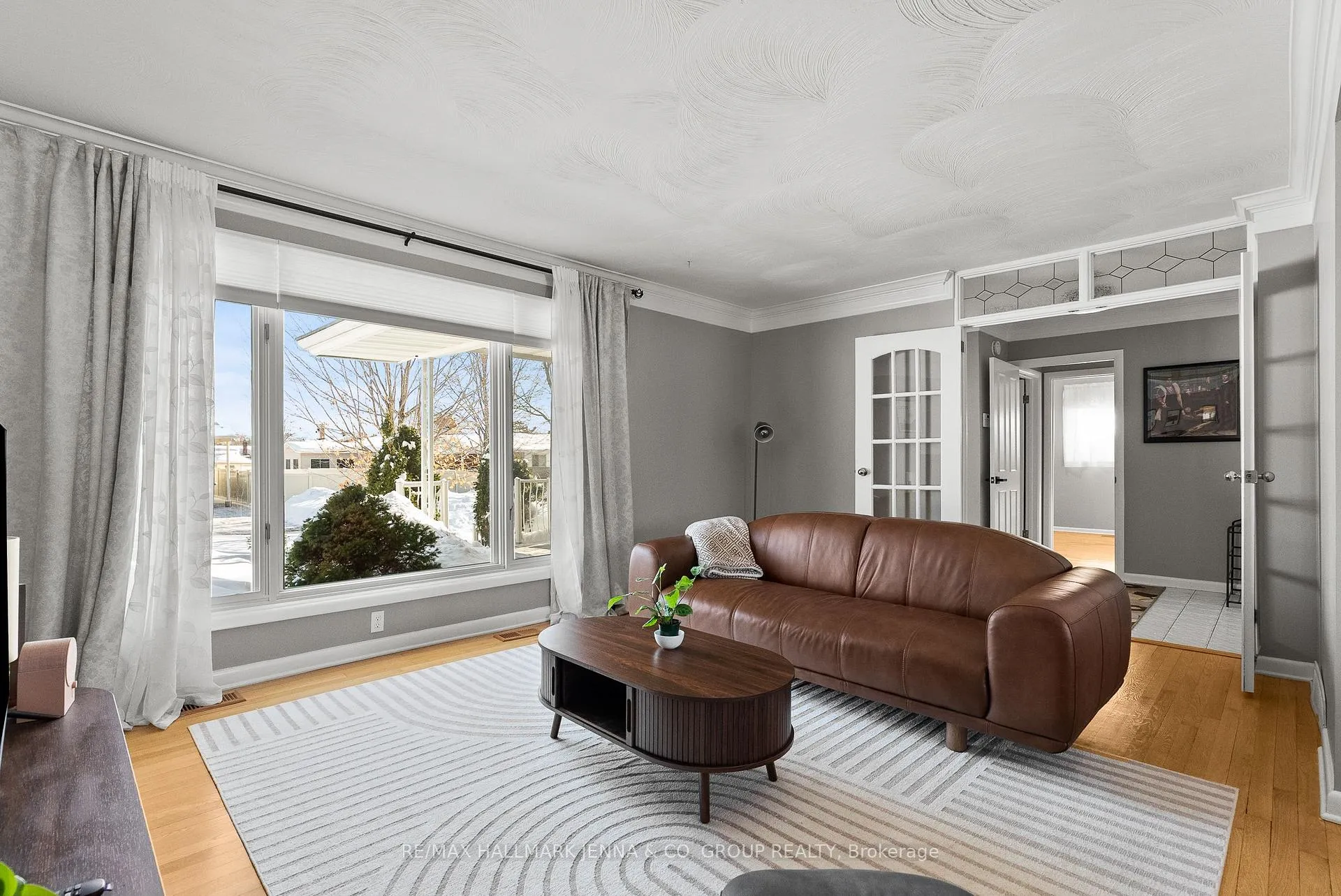 Photo 8 of 866 Claude Street, Ottawa, Castle Heights/Rideau High — HOMEH