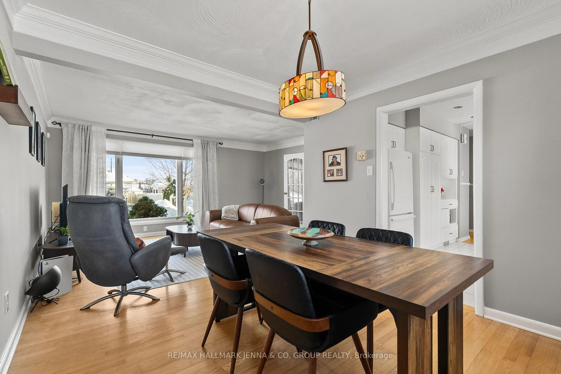 Photo 11 of 866 Claude Street, Ottawa, Castle Heights/Rideau High — HOMEH