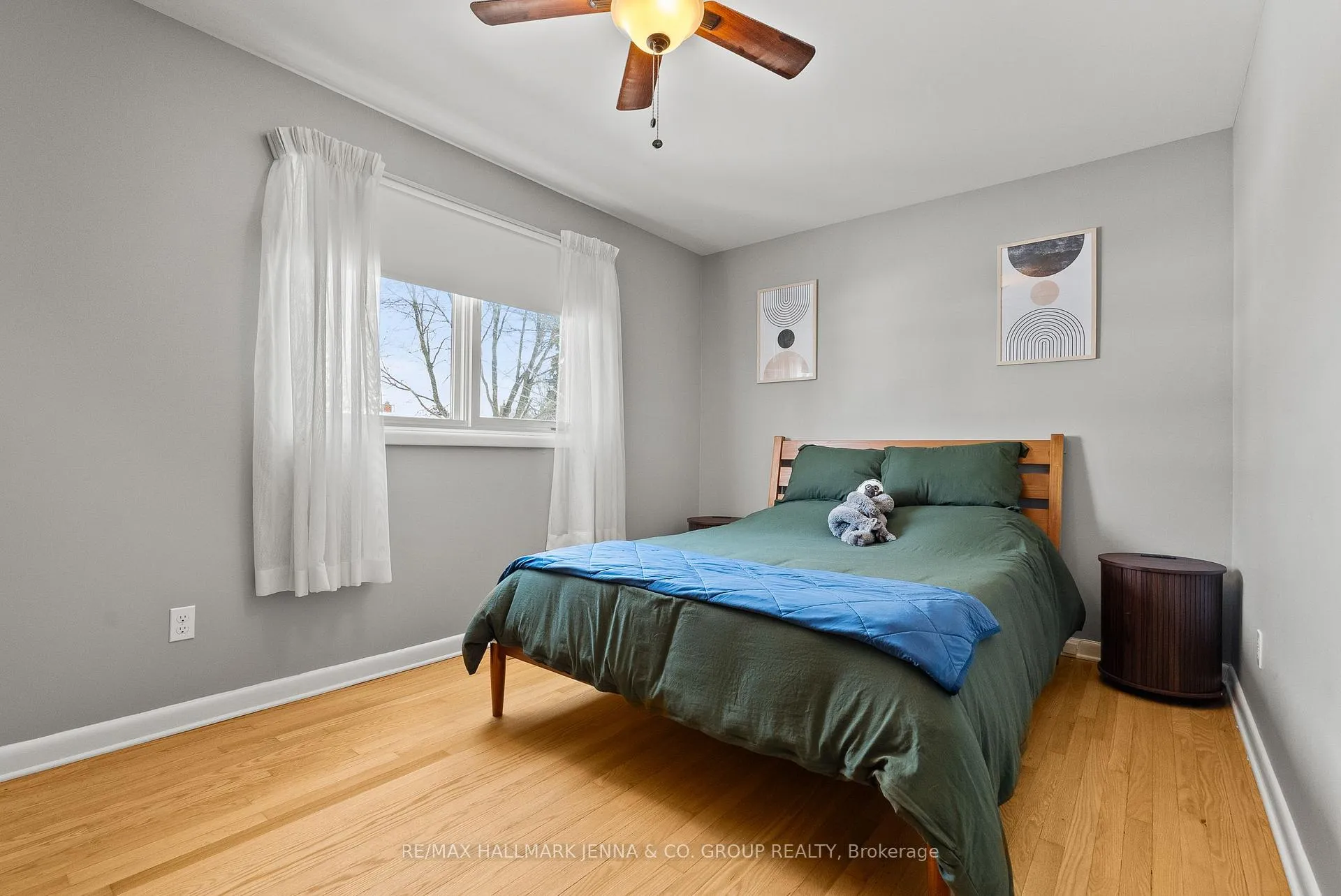 Photo 22 of 866 Claude Street, Ottawa, Castle Heights/Rideau High — HOMEH