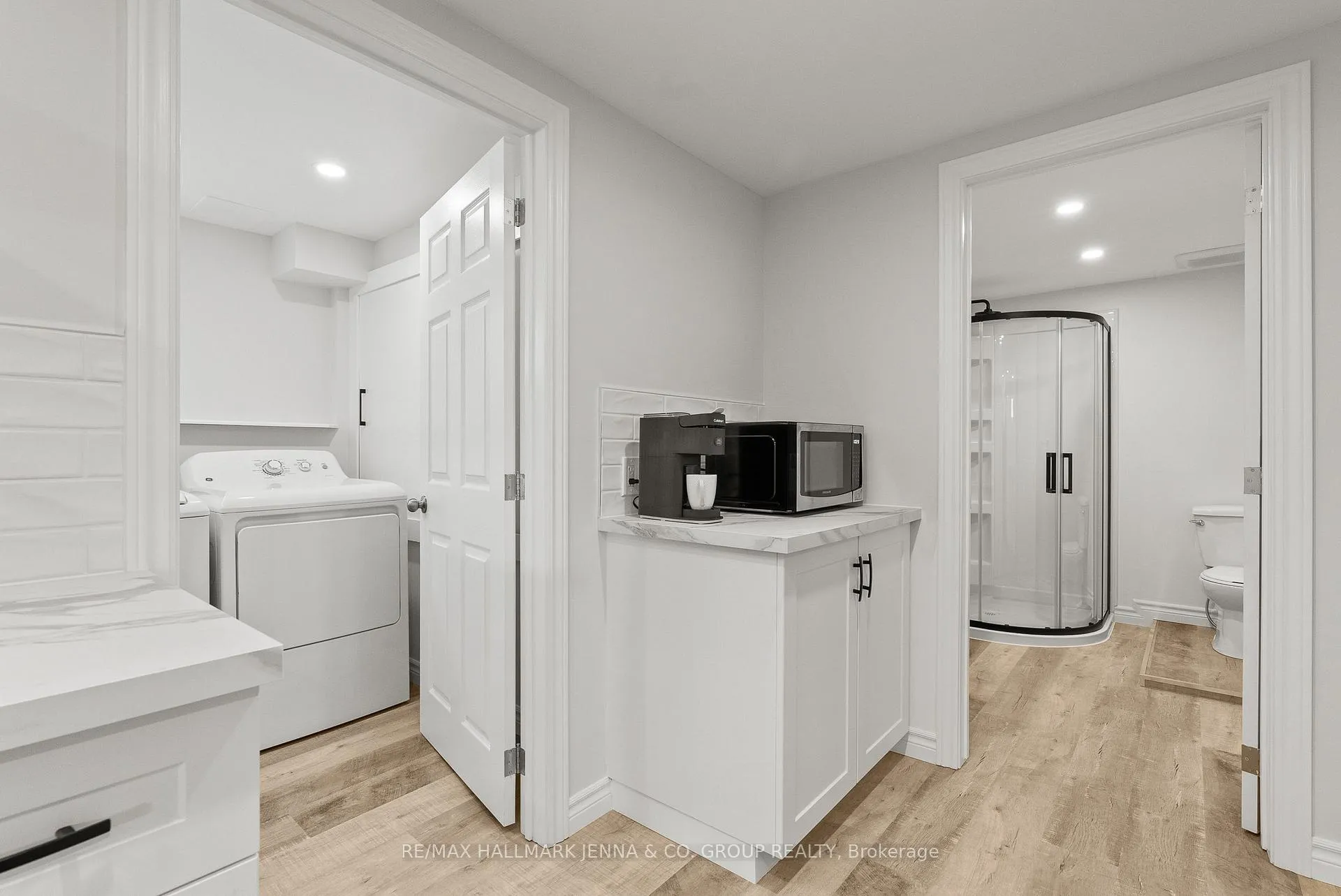 Photo 32 of 866 Claude Street, Ottawa, Castle Heights/Rideau High — HOMEH