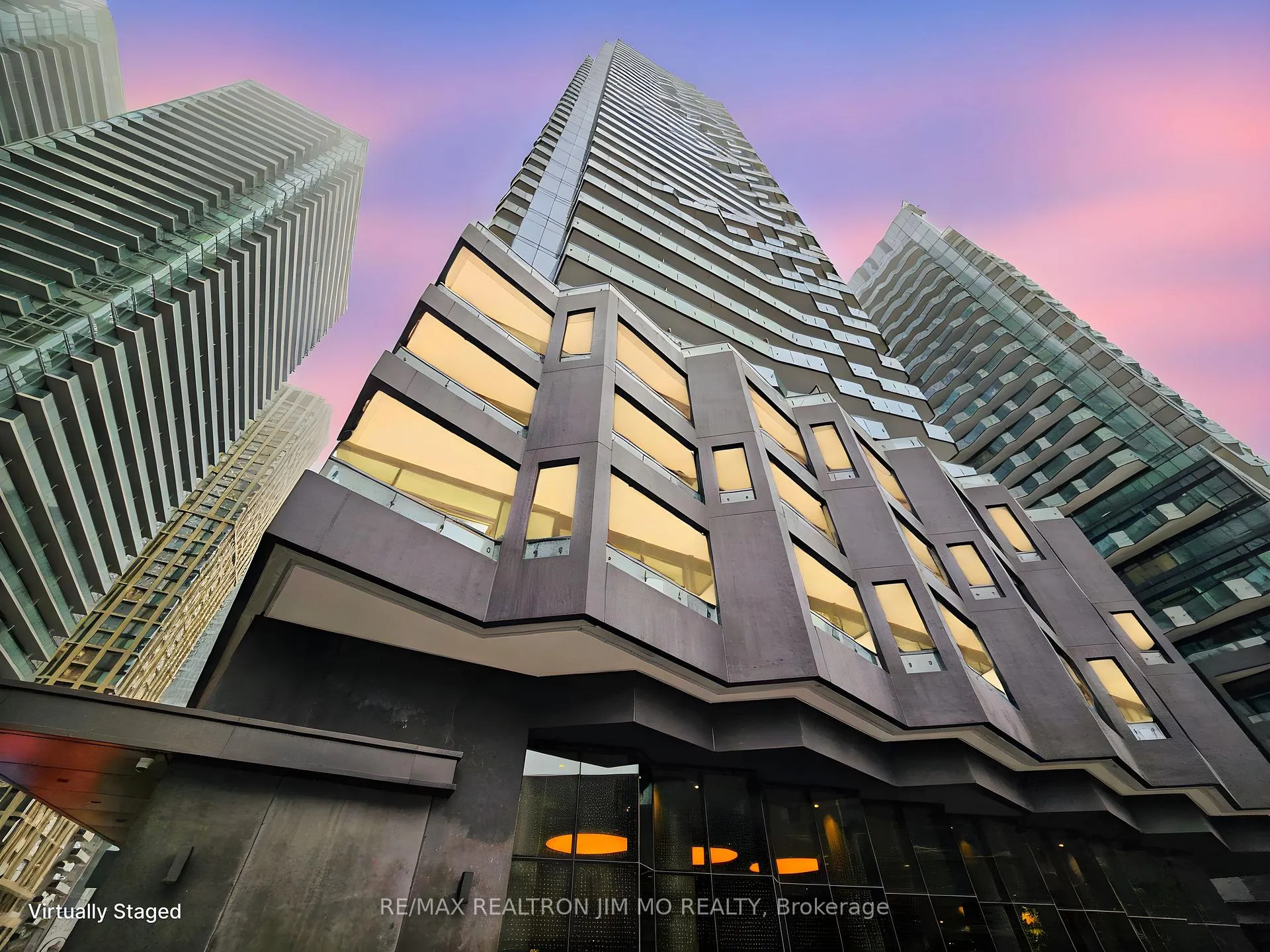 Photo 1 of Unit 2702S, 110 Broadway Avenue, Toronto, Mount Pleasant West — HOMEH