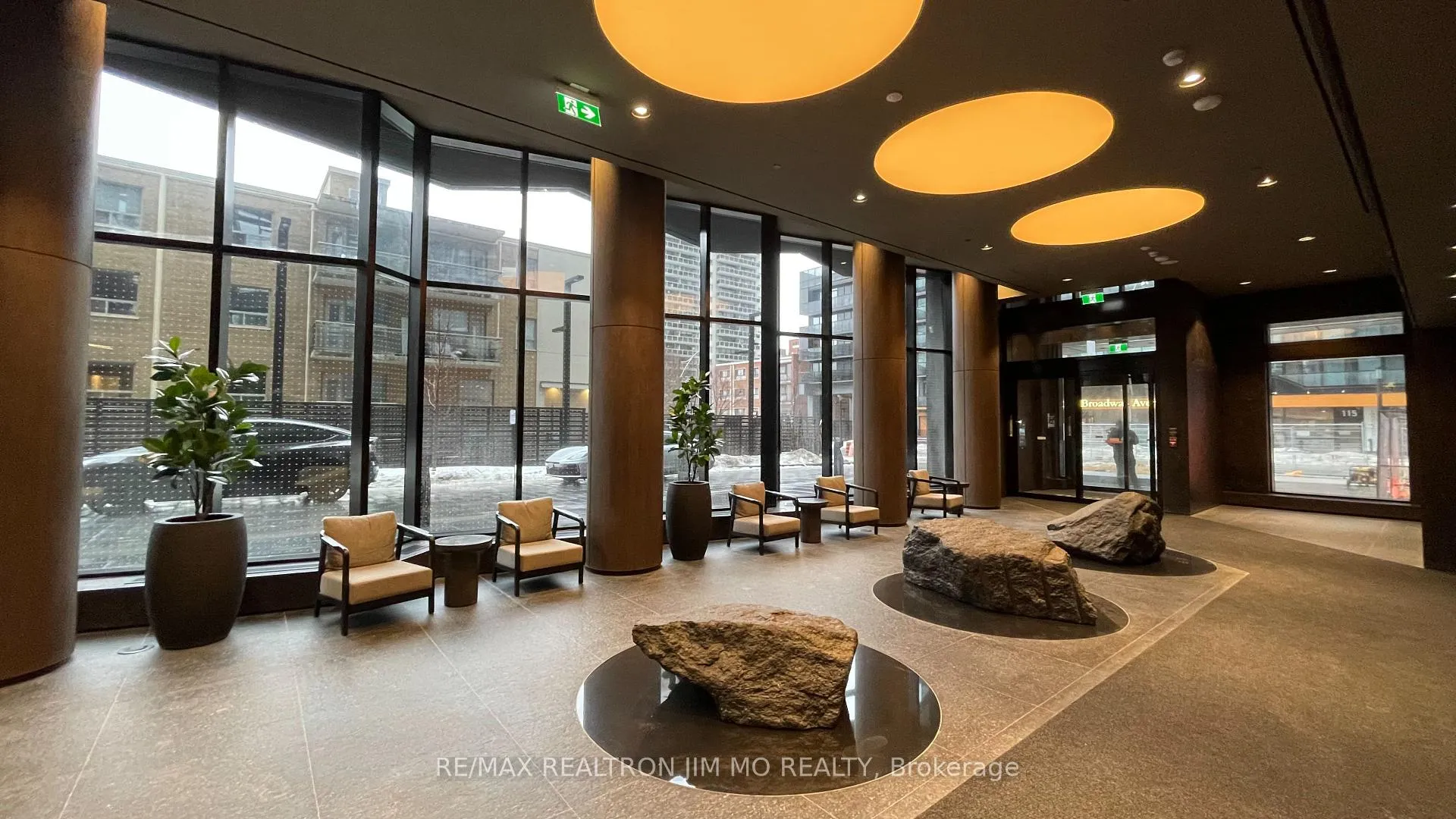 Photo 2 of Unit 2702S, 110 Broadway Avenue, Toronto, Mount Pleasant West — HOMEH